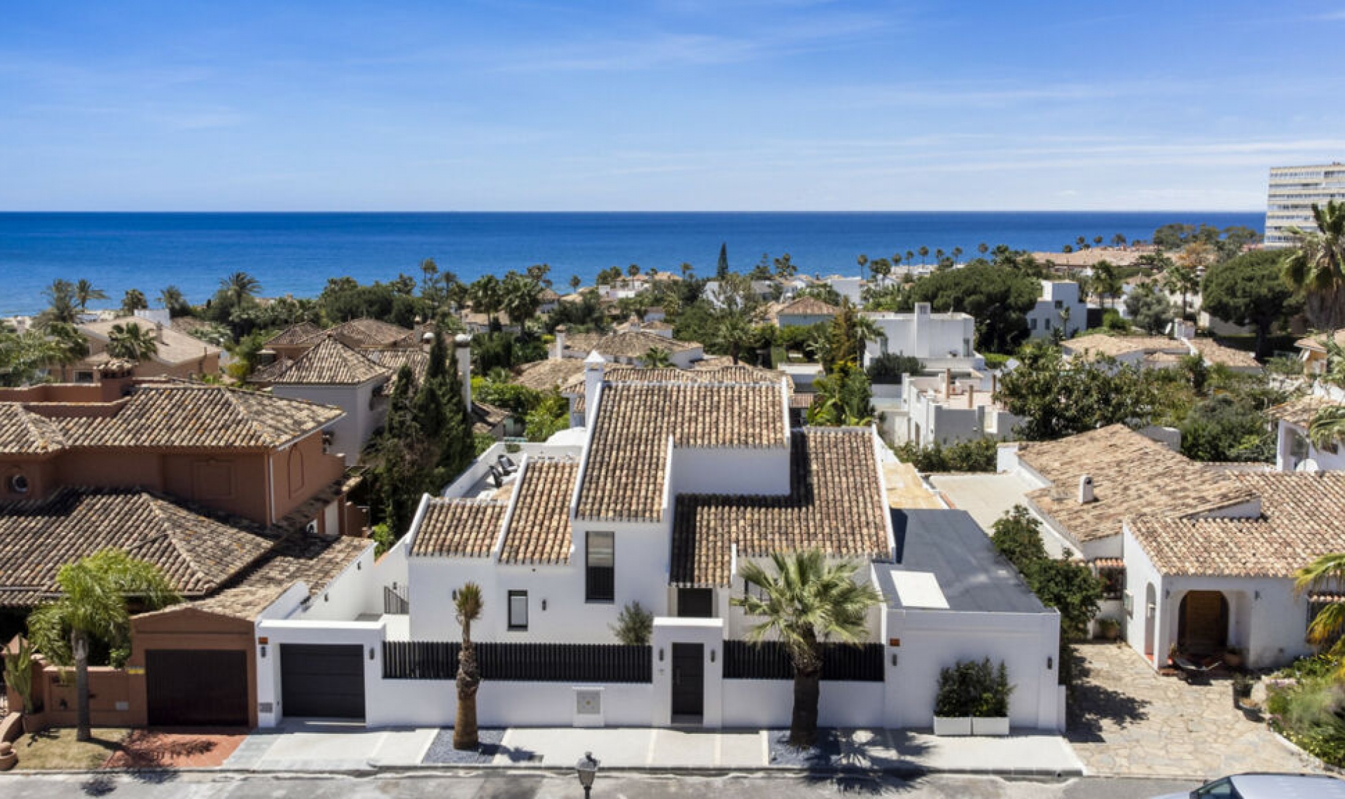 Resale - House -
El Rosario