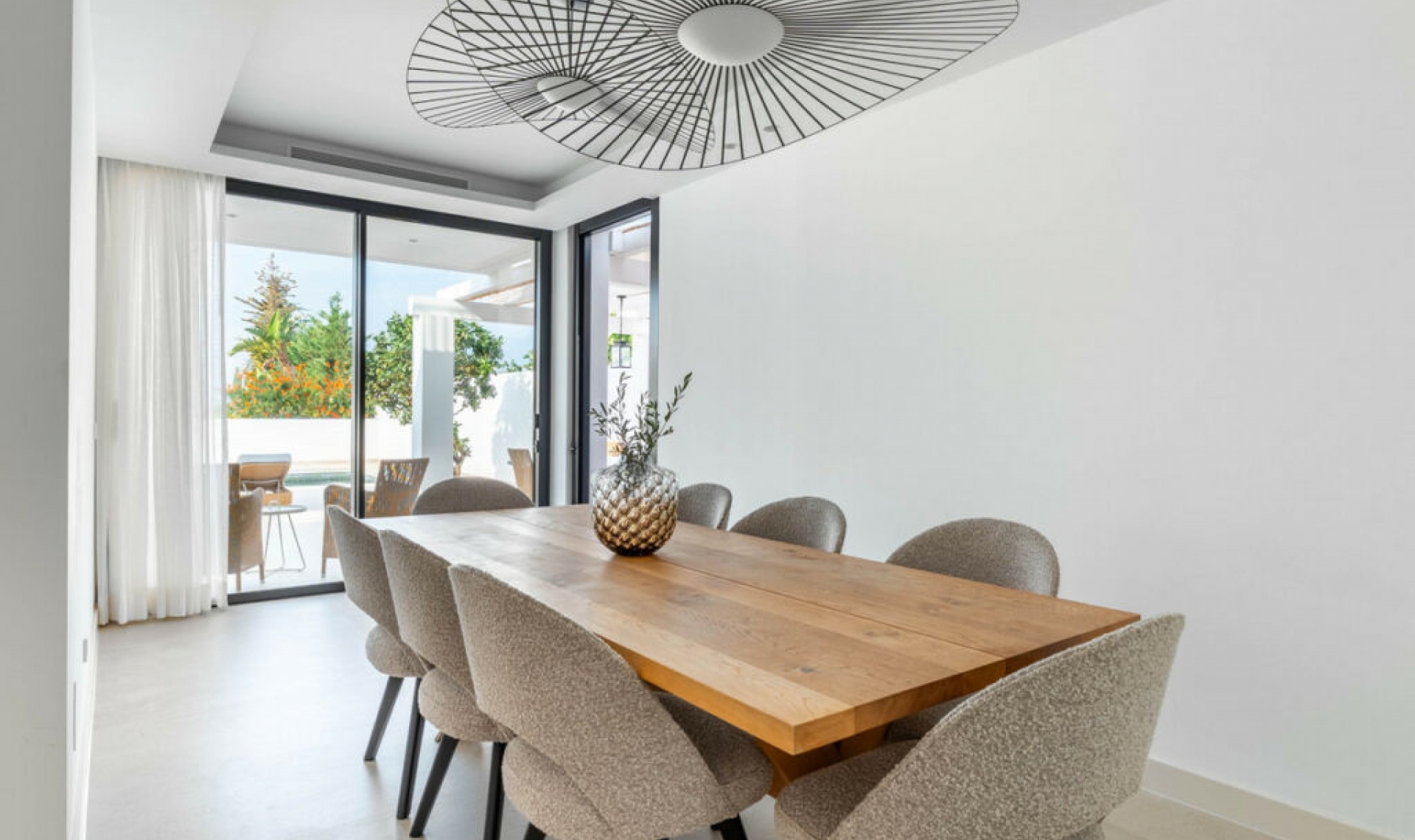 Resale - House -
El Rosario