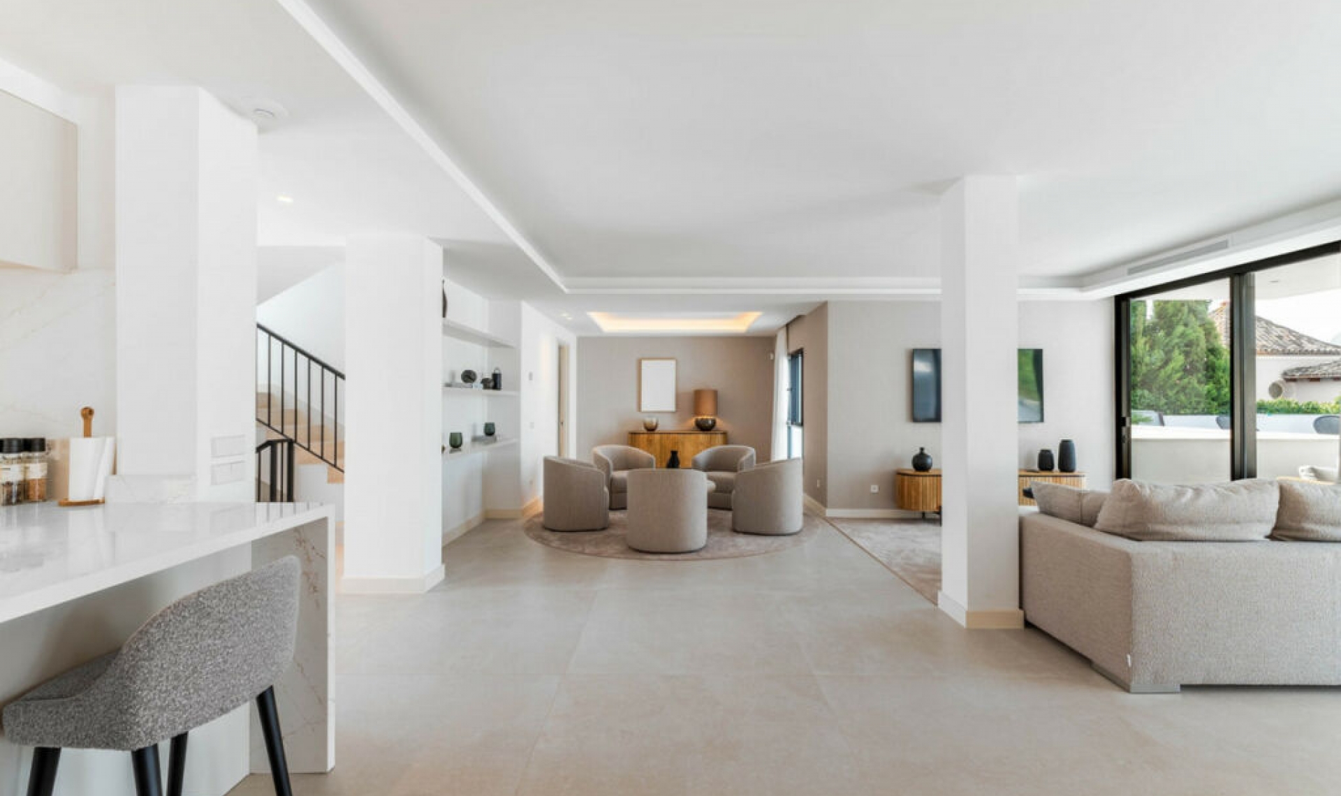 Resale - House -
El Rosario