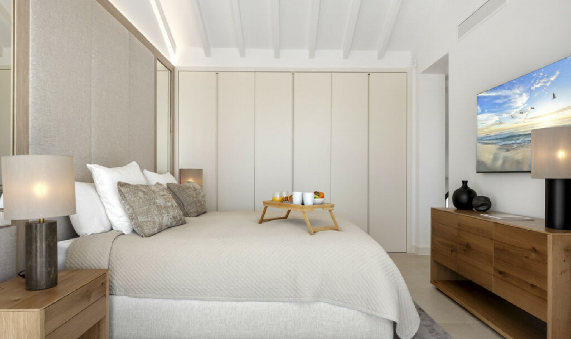 Resale - House -
El Rosario