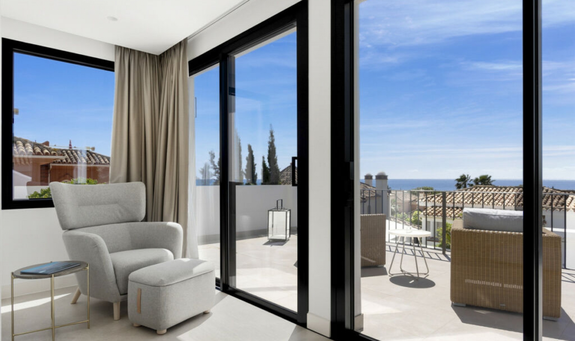 Resale - House -
El Rosario