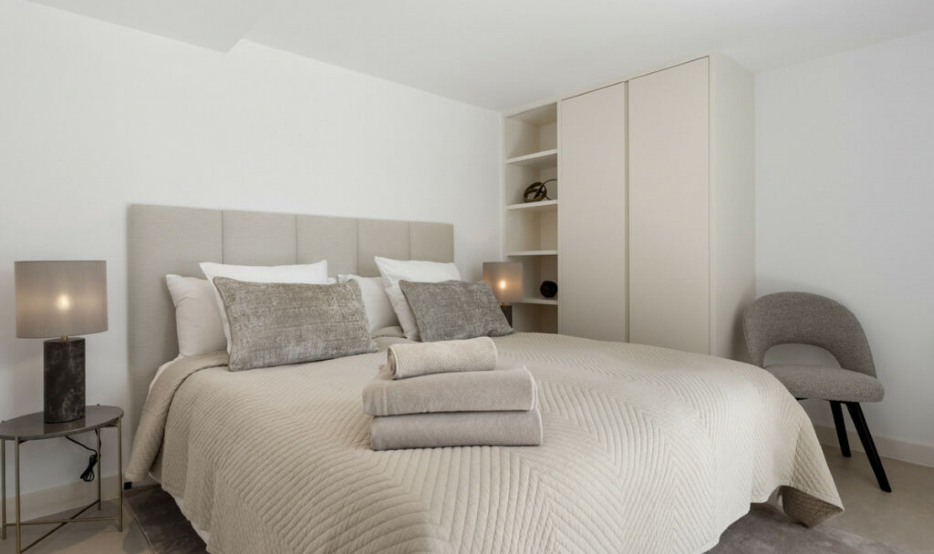 Resale - House -
El Rosario