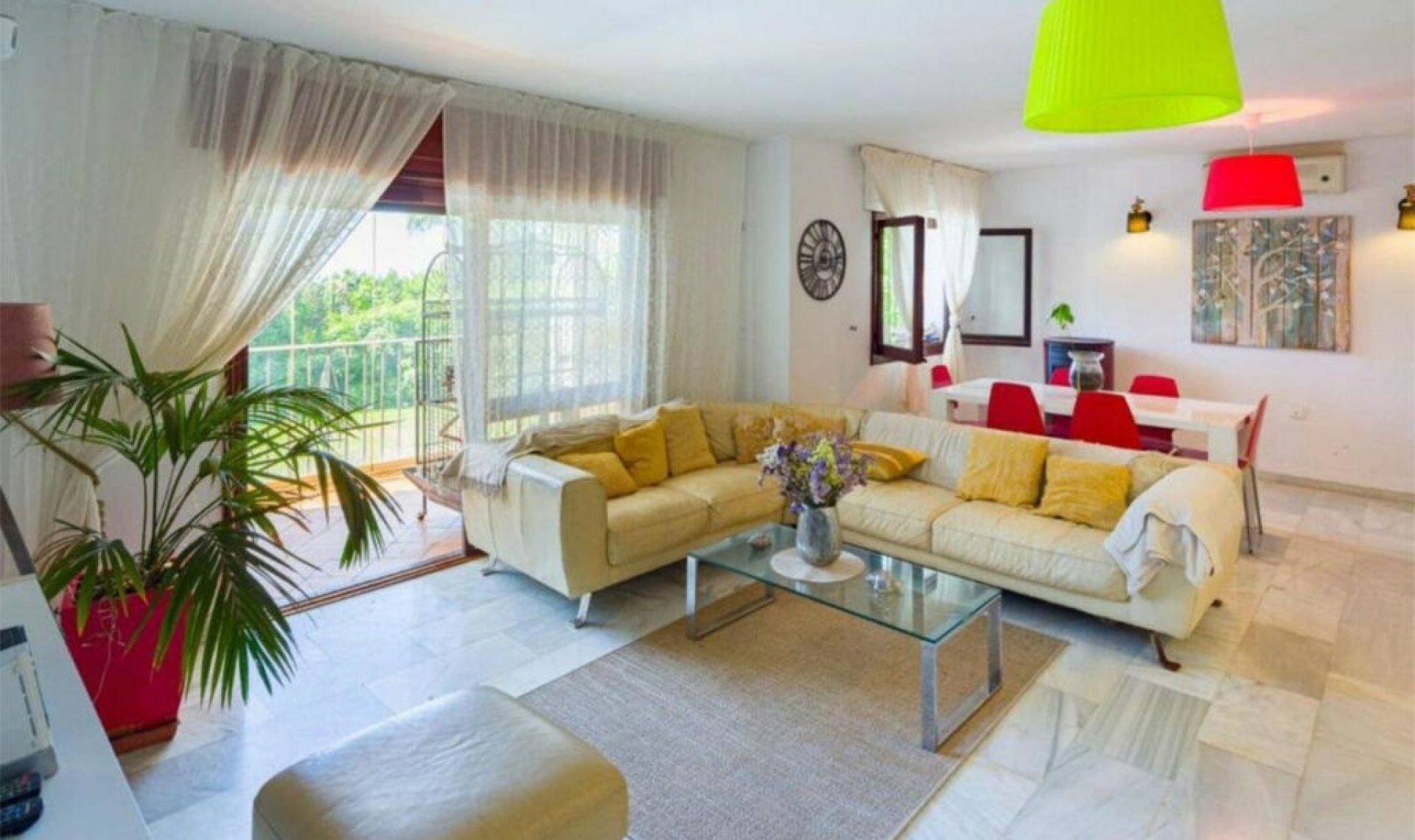 Resale - House -
El Rosario