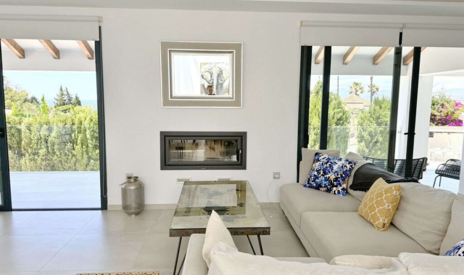 Resale - House -
El Rosario