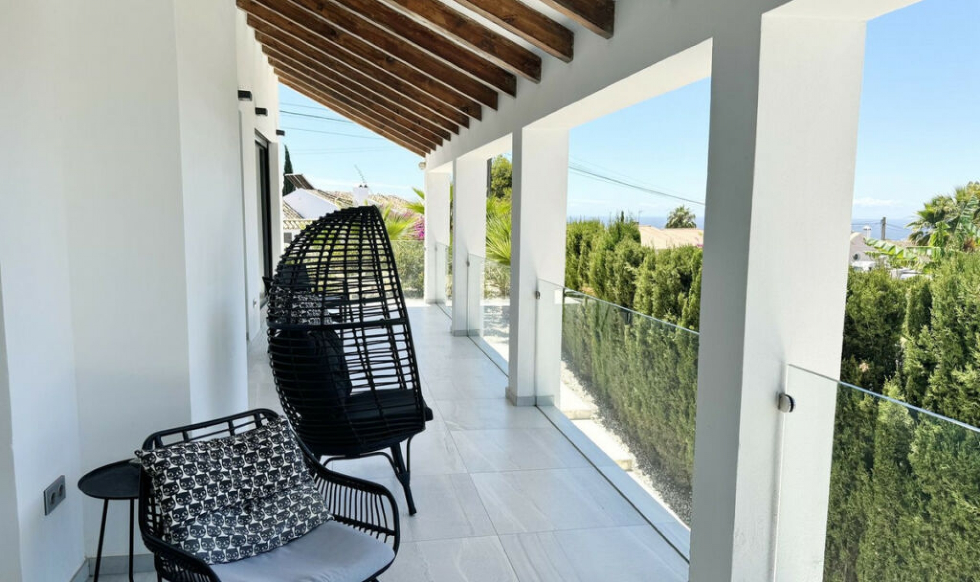 Resale - House -
El Rosario