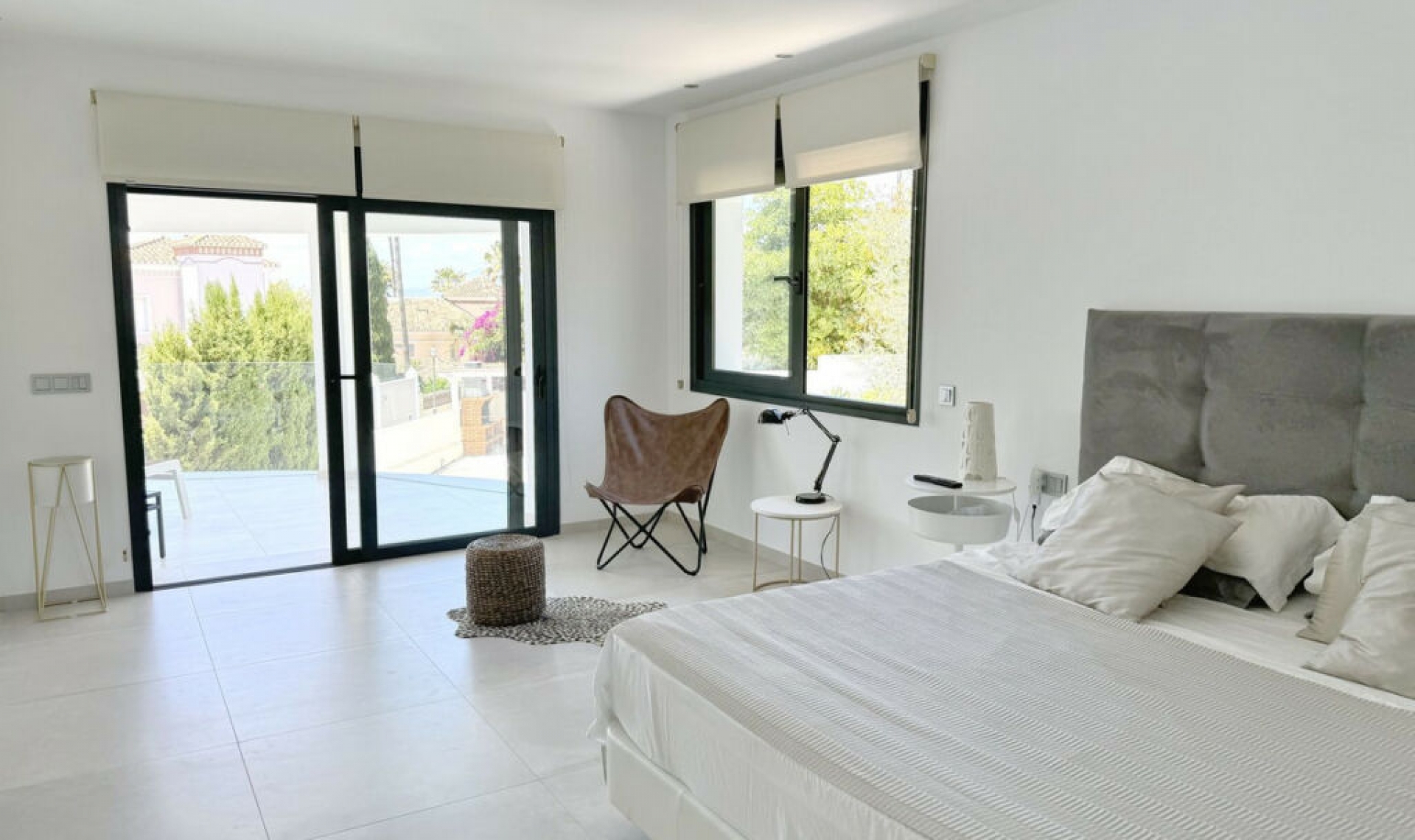 Resale - House -
El Rosario