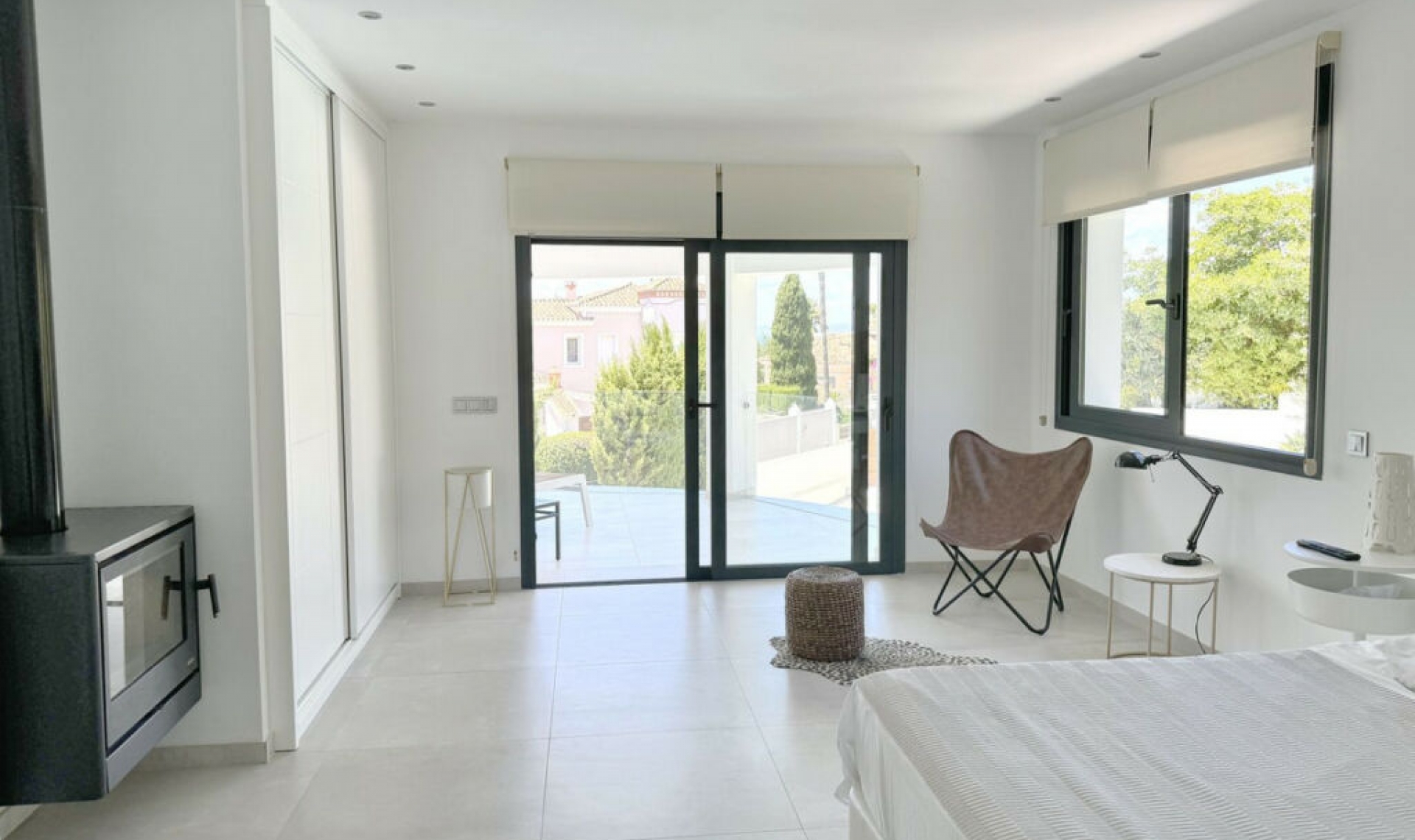 Resale - House -
El Rosario