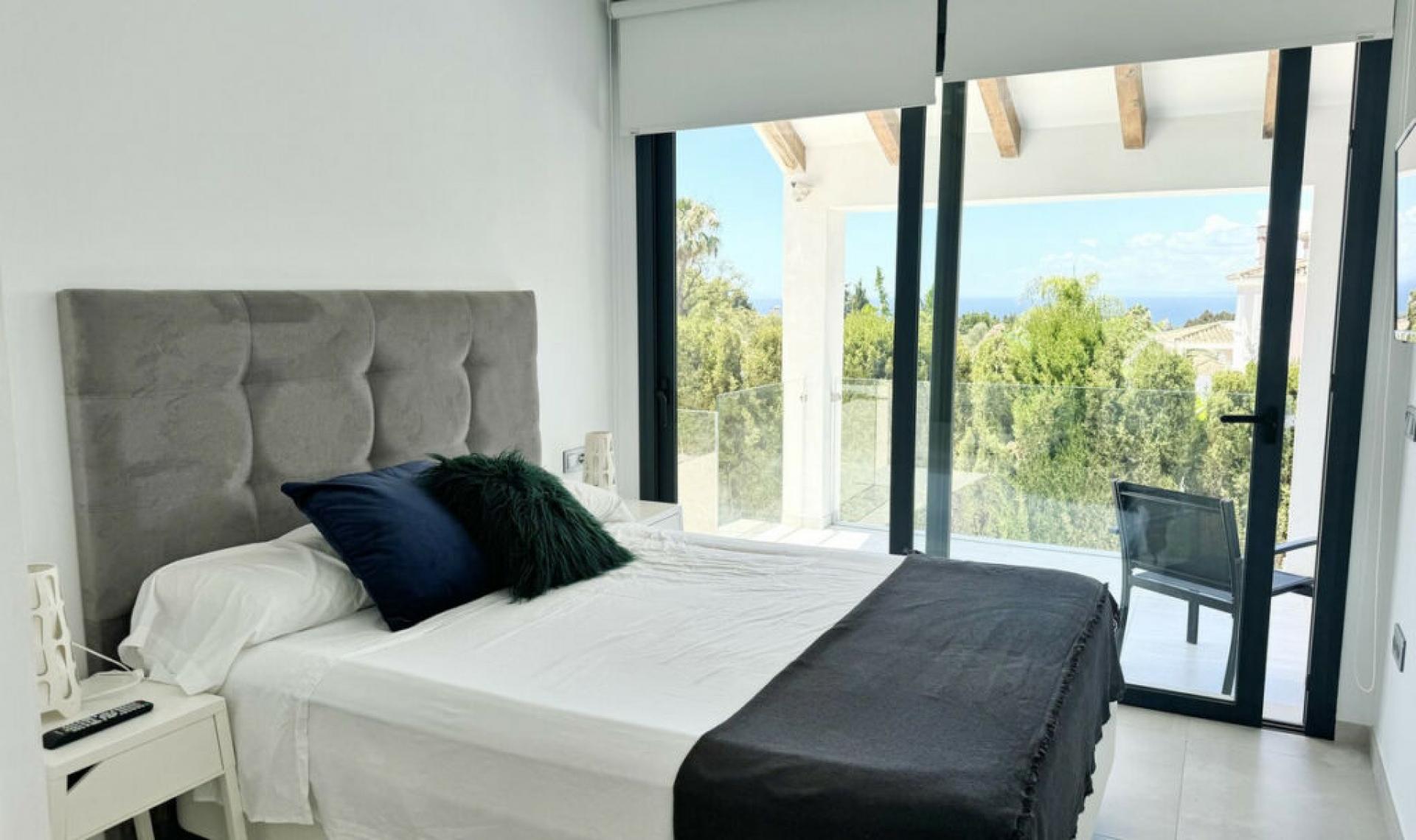 Resale - House -
El Rosario