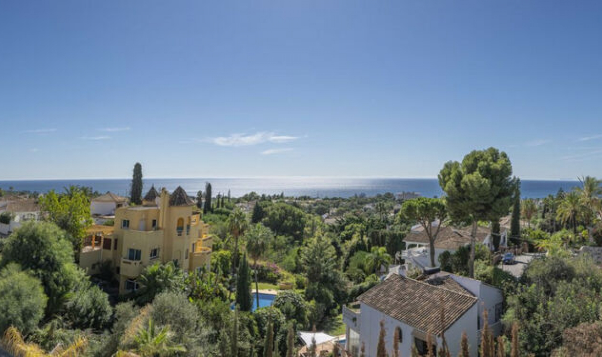 Resale - House -
El Rosario