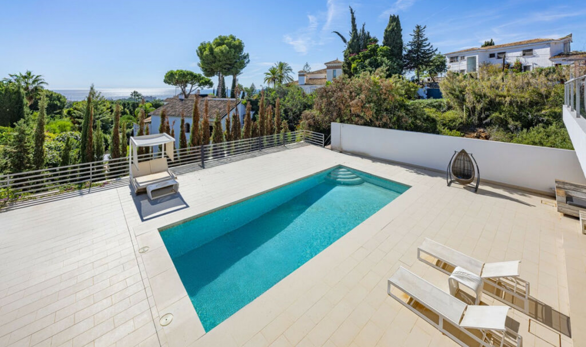 Resale - House -
El Rosario