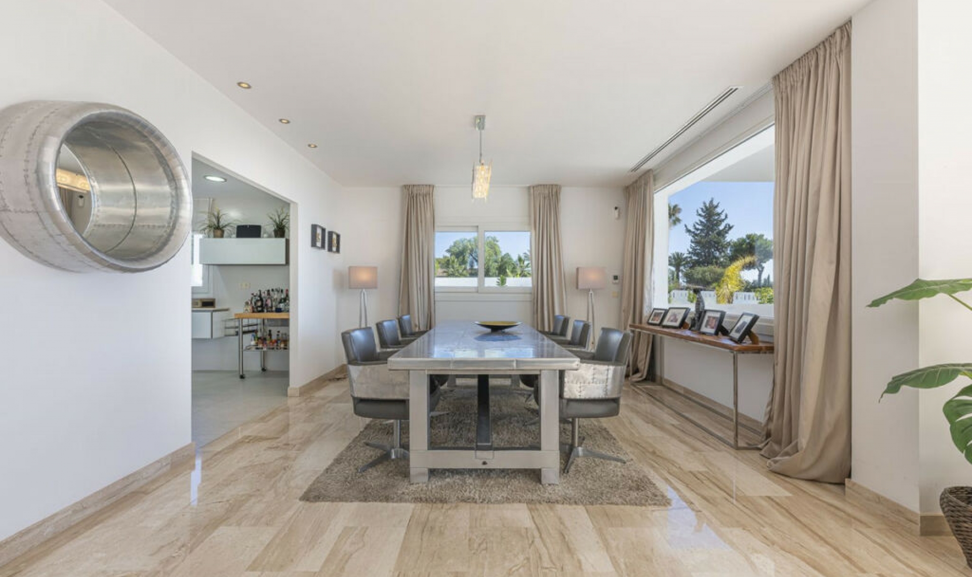 Resale - House -
El Rosario