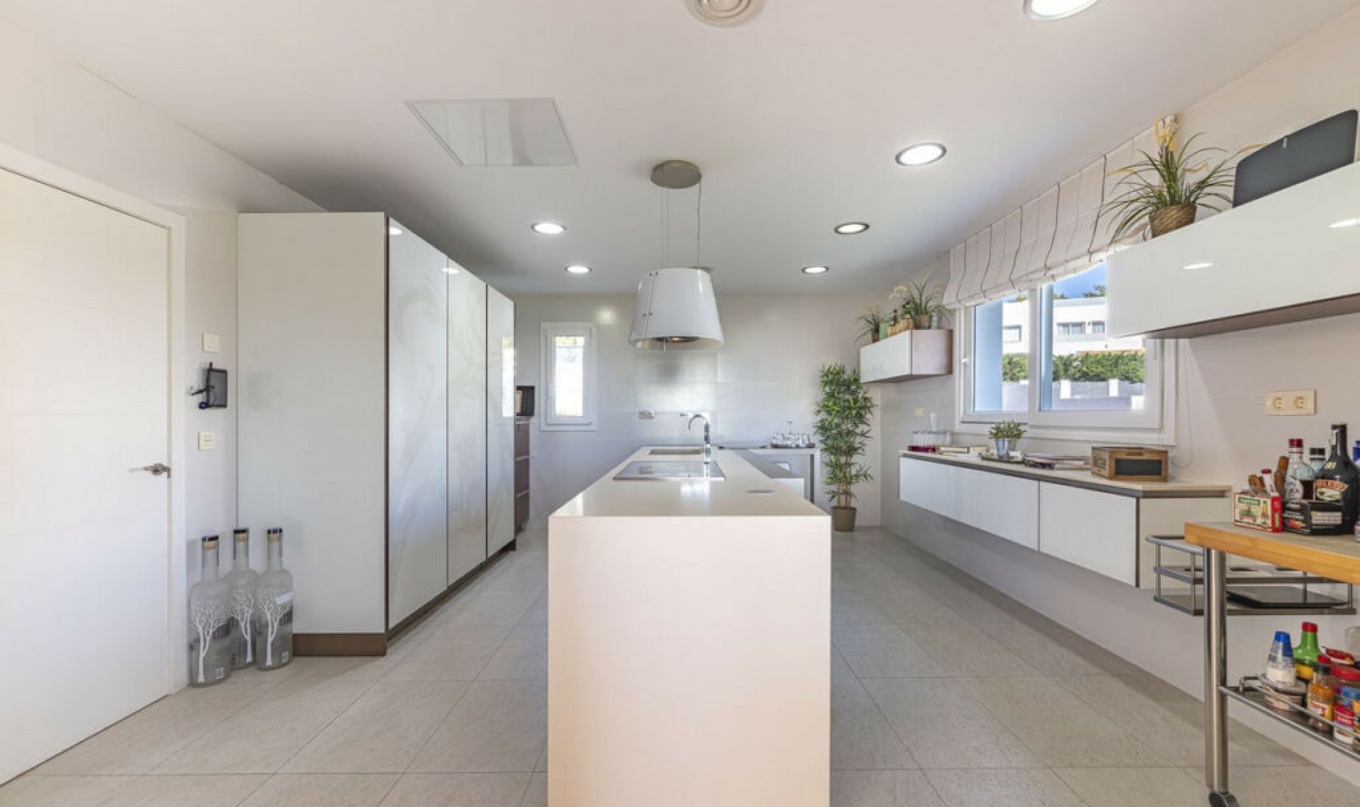 Resale - House -
El Rosario