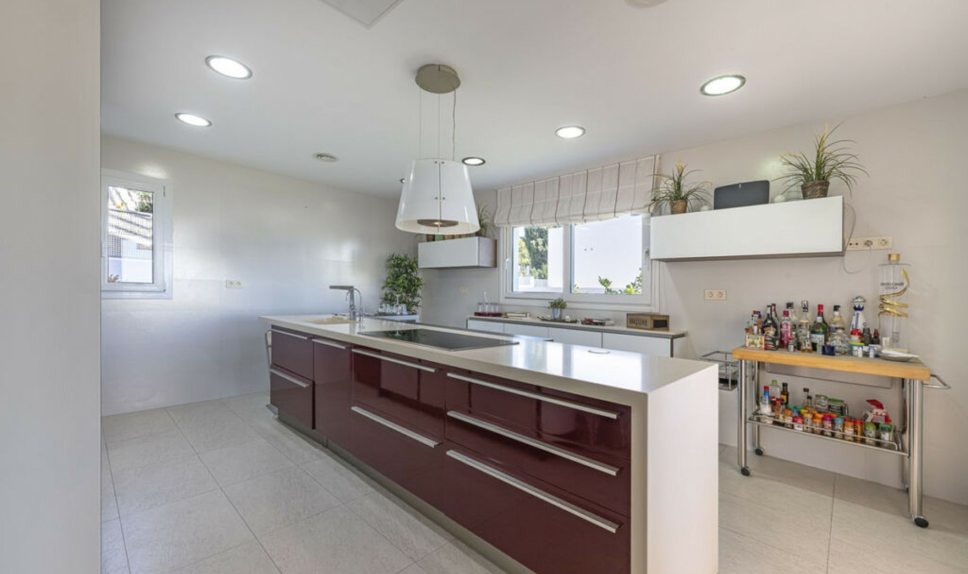Resale - House -
El Rosario