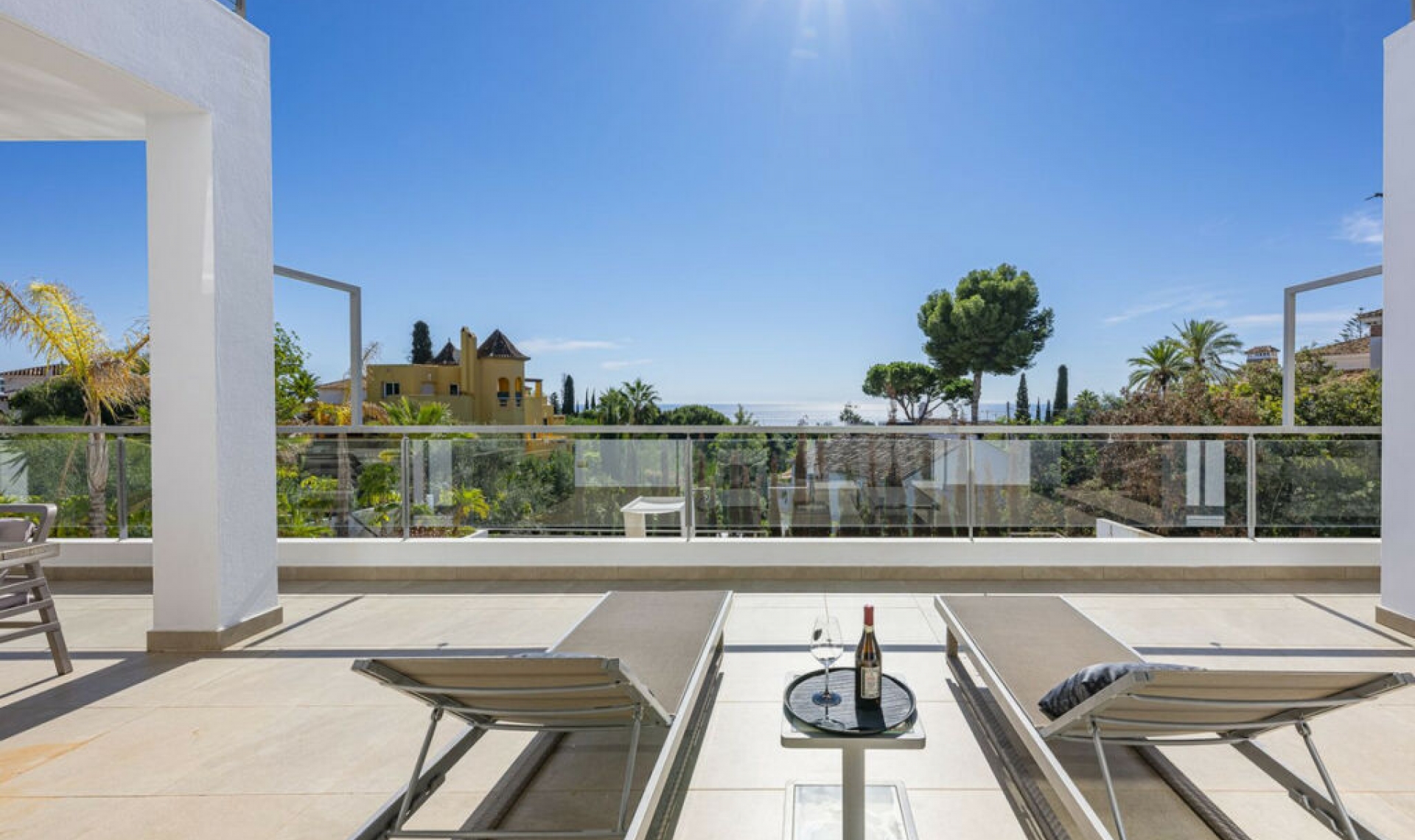 Resale - House -
El Rosario