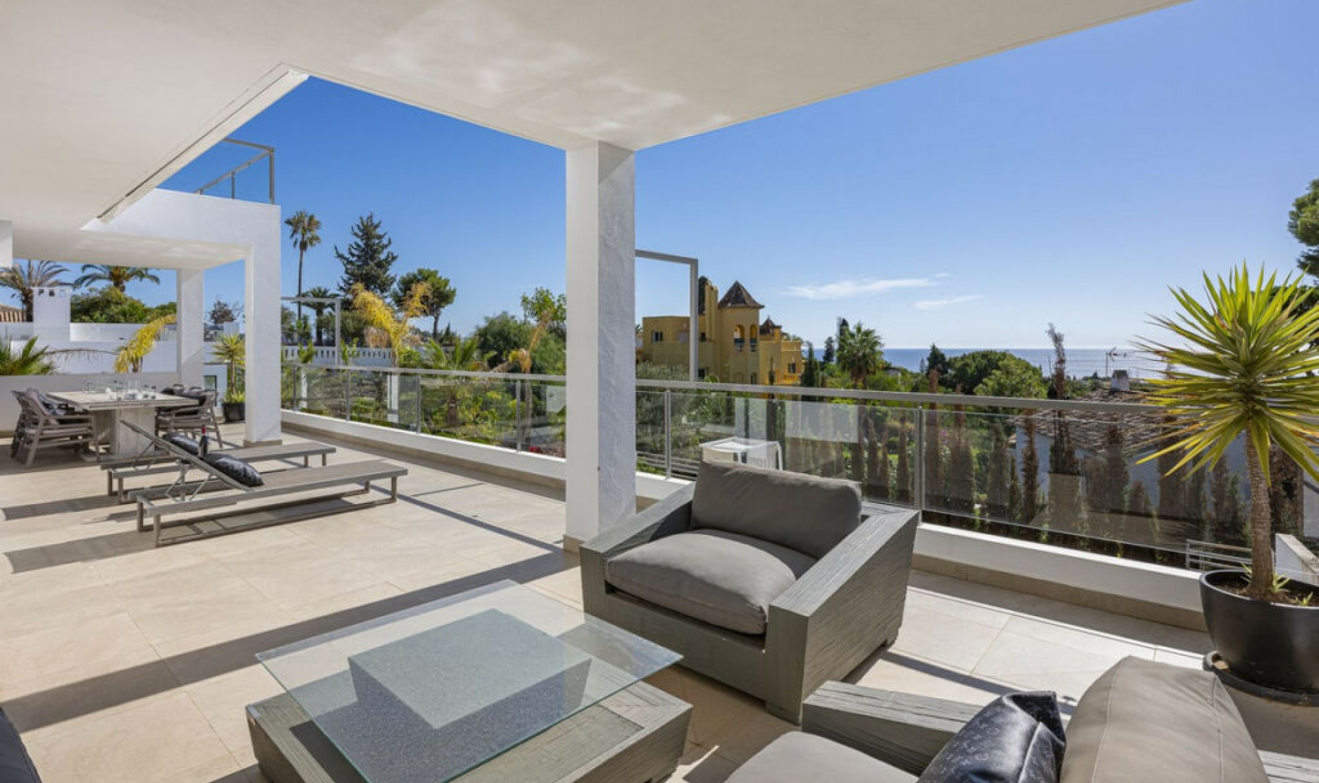 Resale - House -
El Rosario