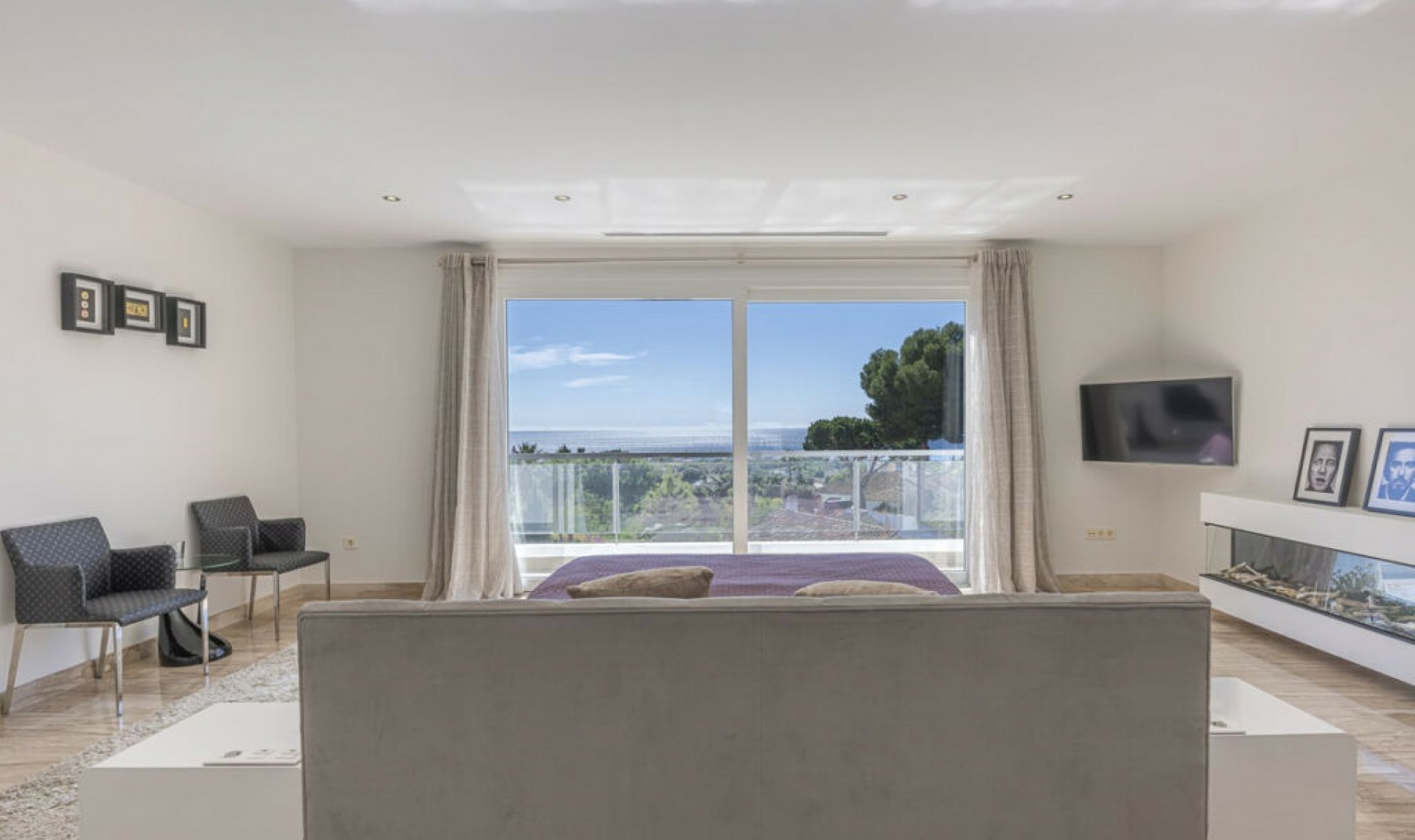 Resale - House -
El Rosario