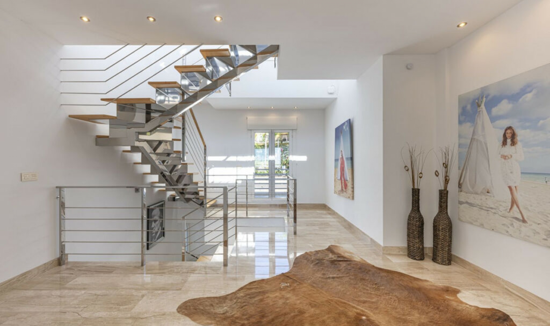 Resale - House -
El Rosario