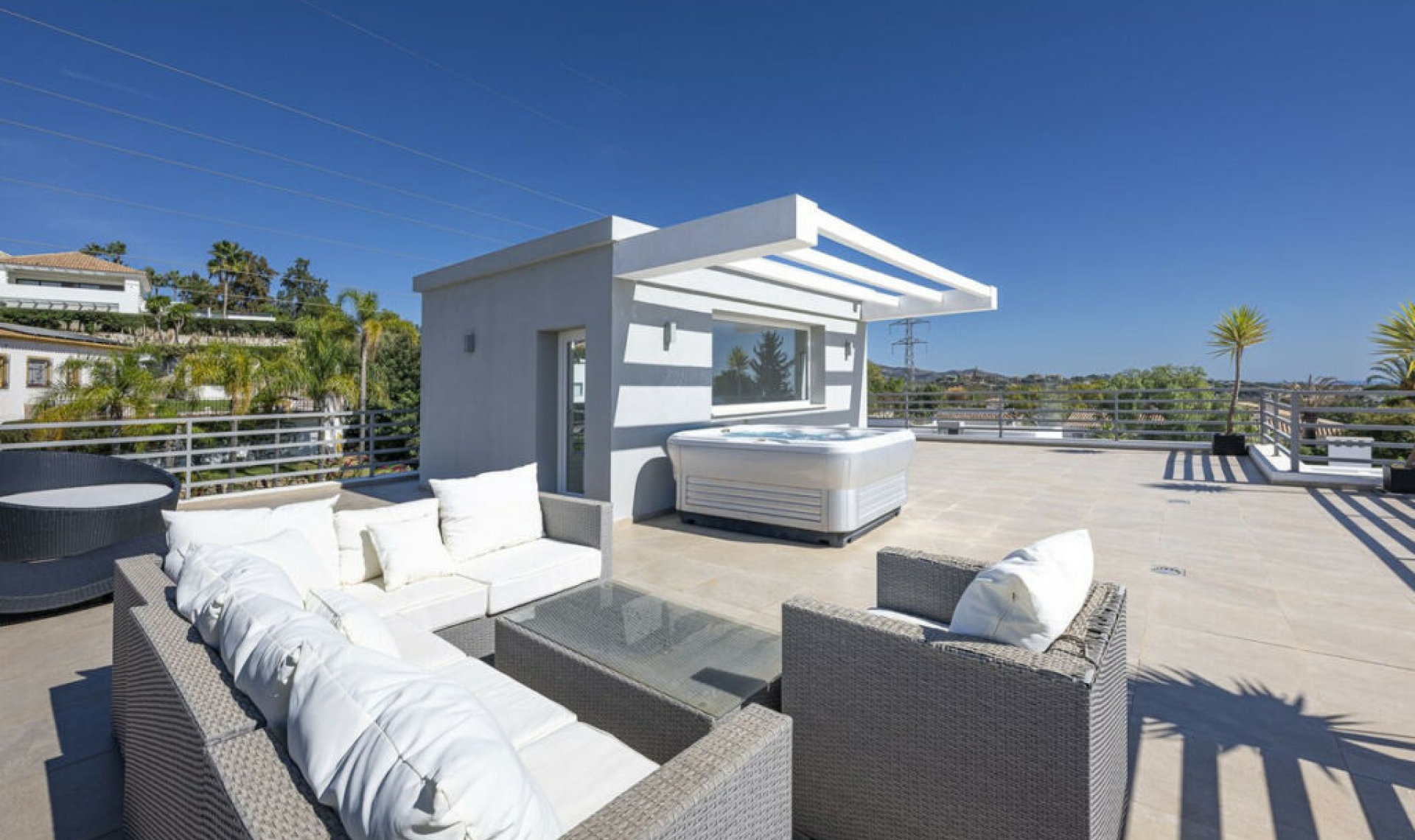 Resale - House -
El Rosario