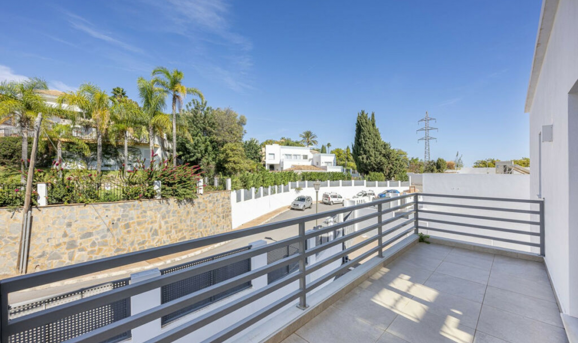 Resale - House -
El Rosario