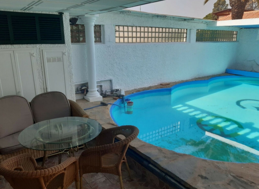 Resale - House -
El Rosario