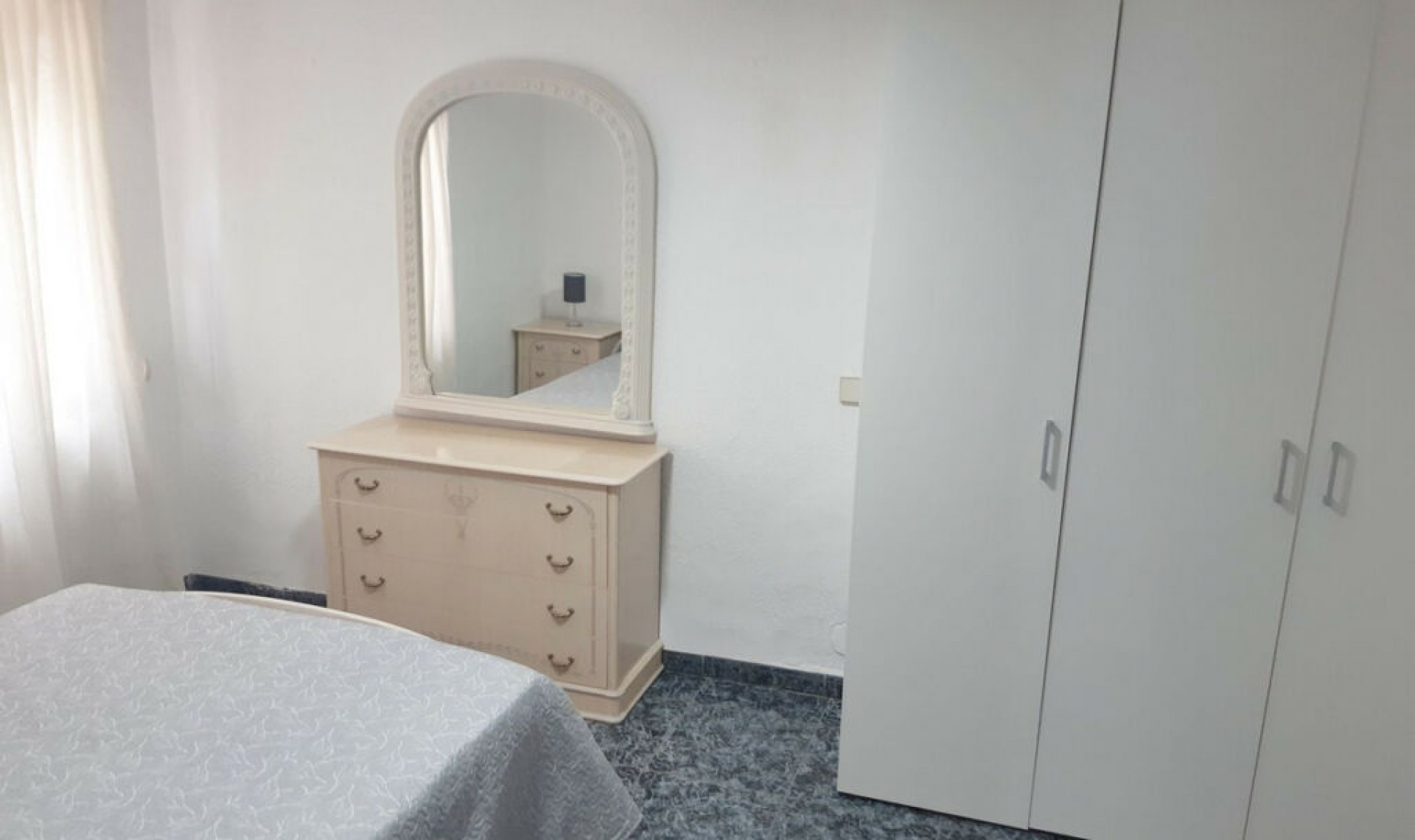 Resale - House -
El Rosario