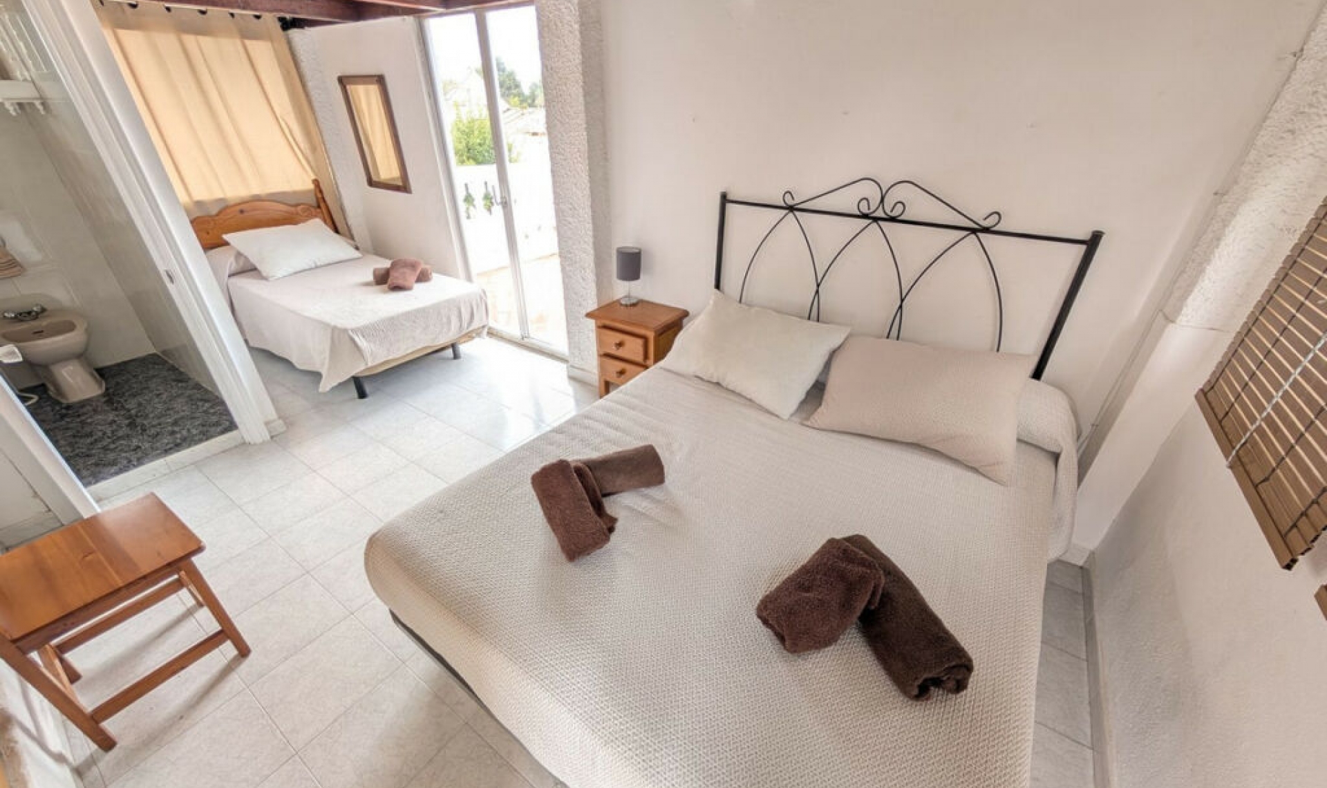 Resale - House -
El Rosario