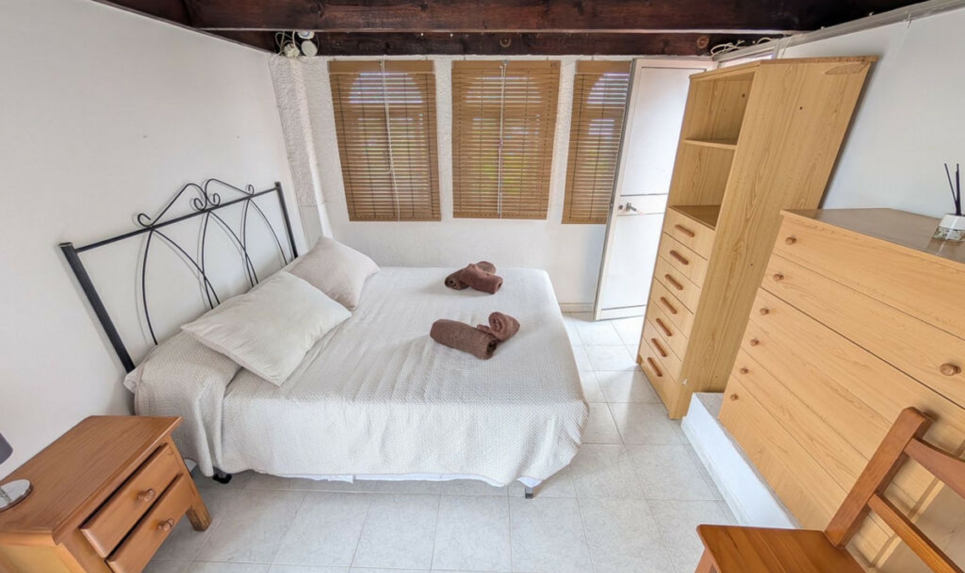 Resale - House -
El Rosario