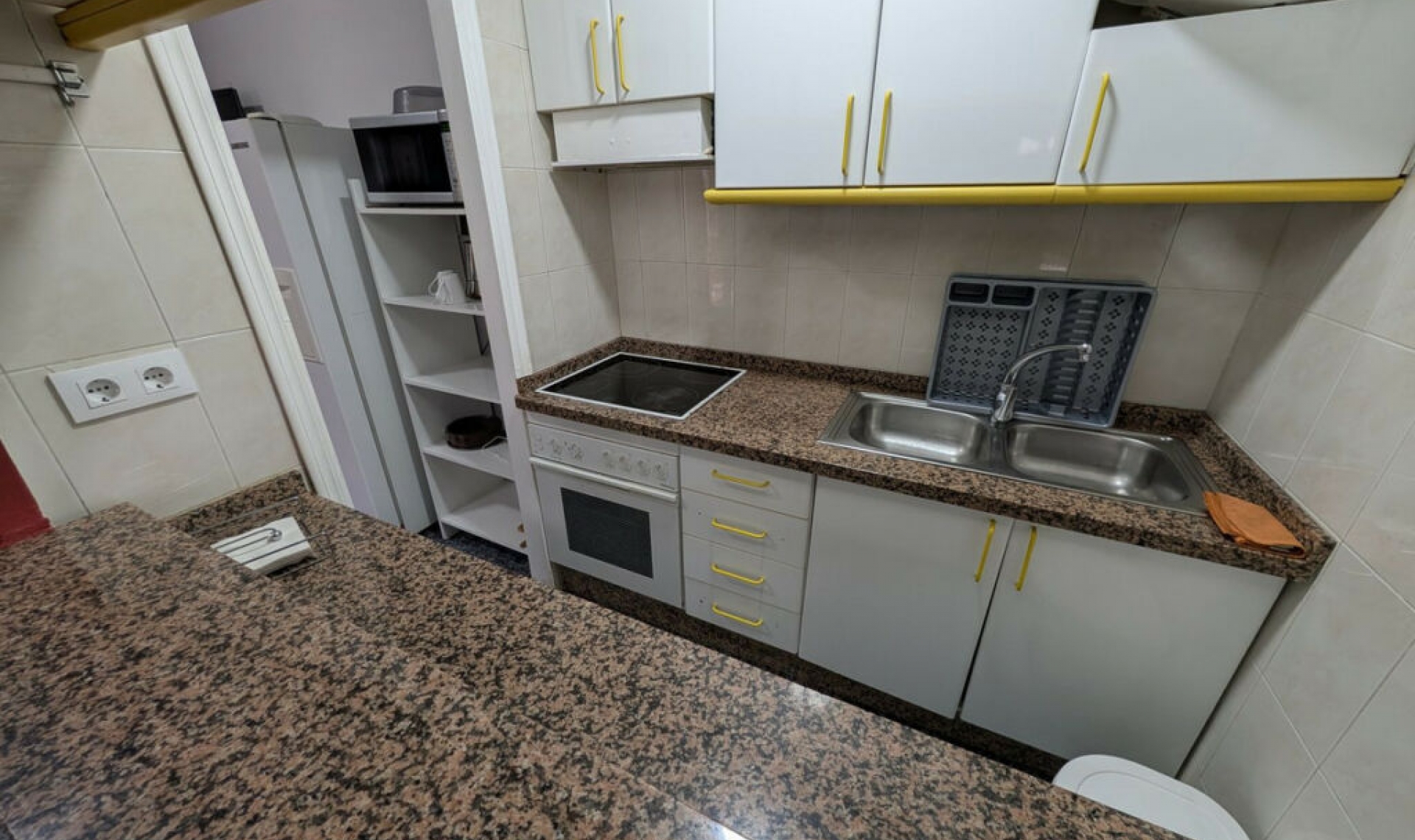 Resale - House -
El Rosario