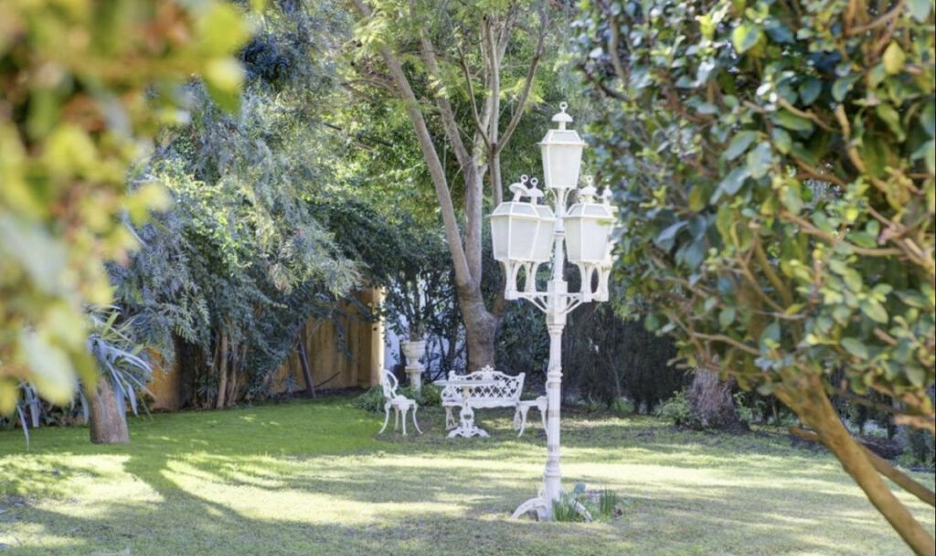 Resale - House -
El Rosario