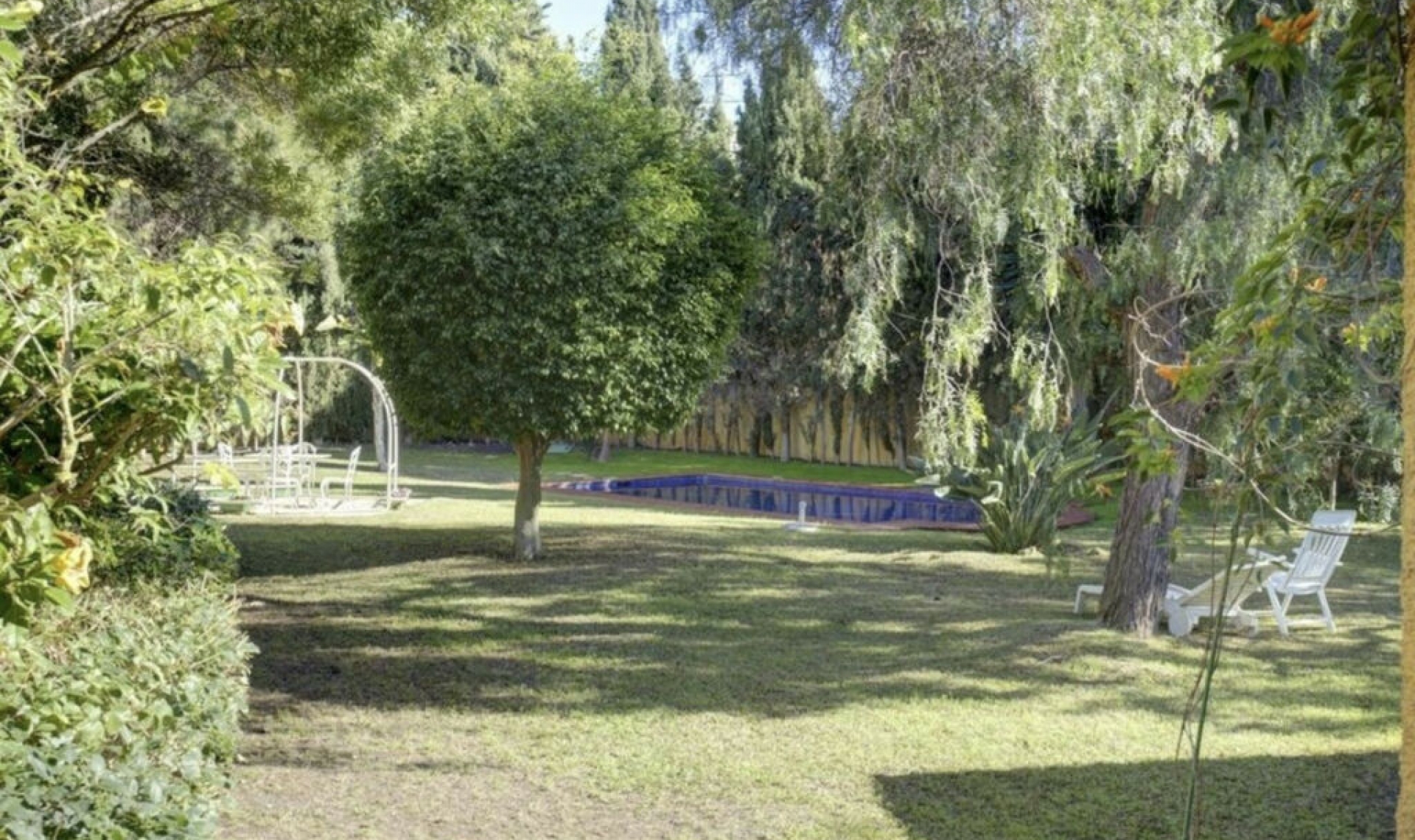 Resale - House -
El Rosario