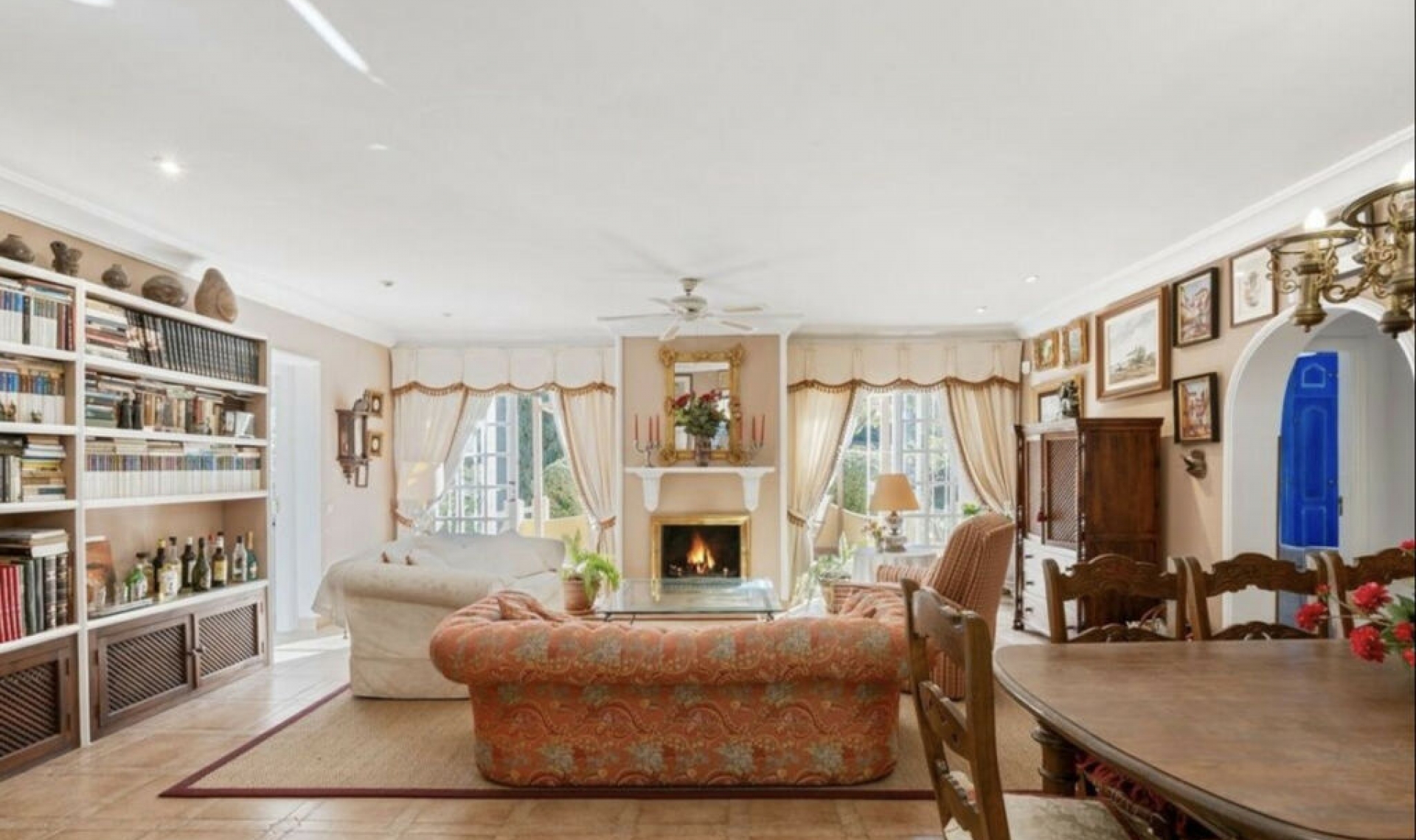 Resale - House -
El Rosario