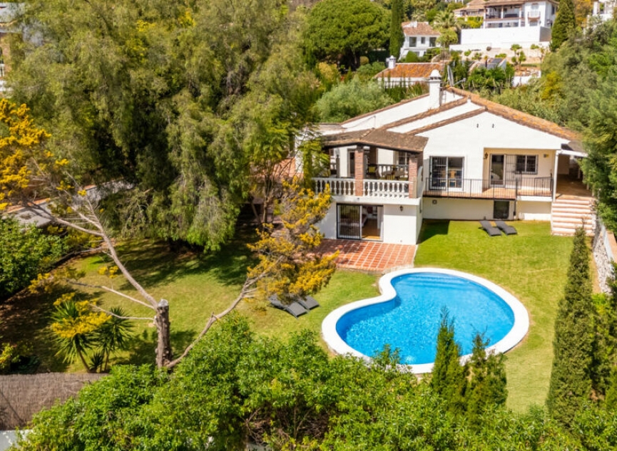 Resale - House -
El Rosario