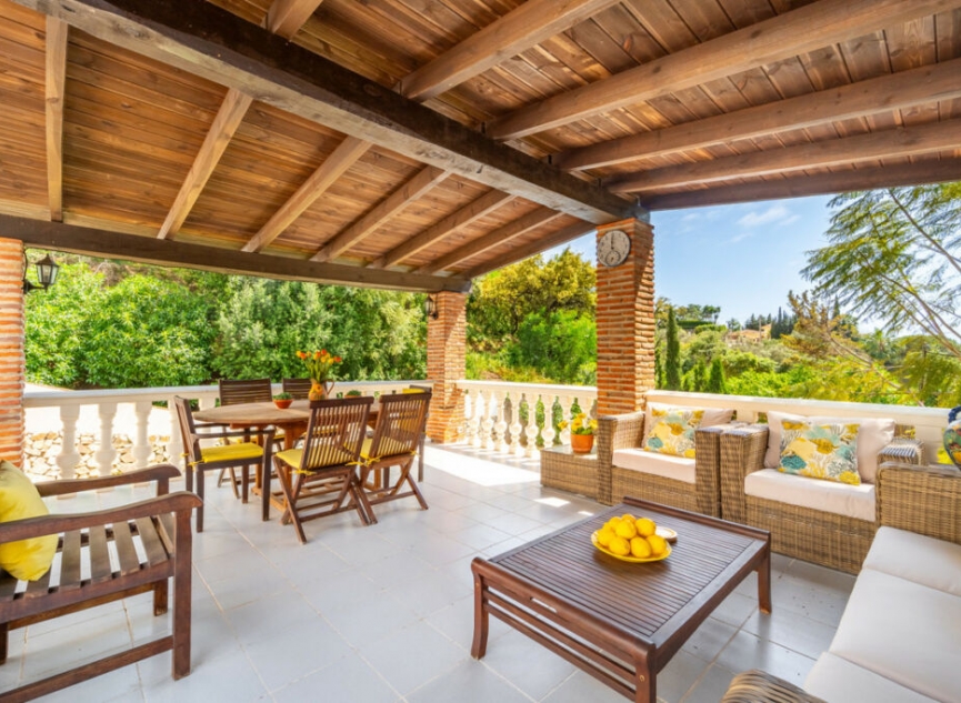 Resale - House -
El Rosario
