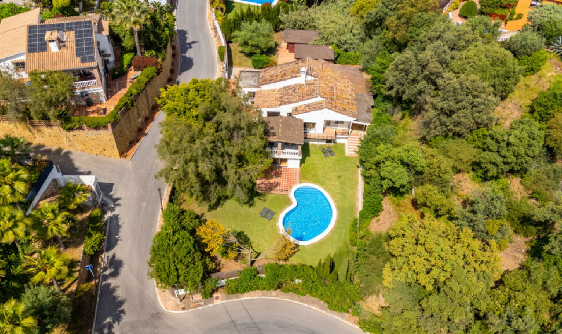 Resale - House -
El Rosario