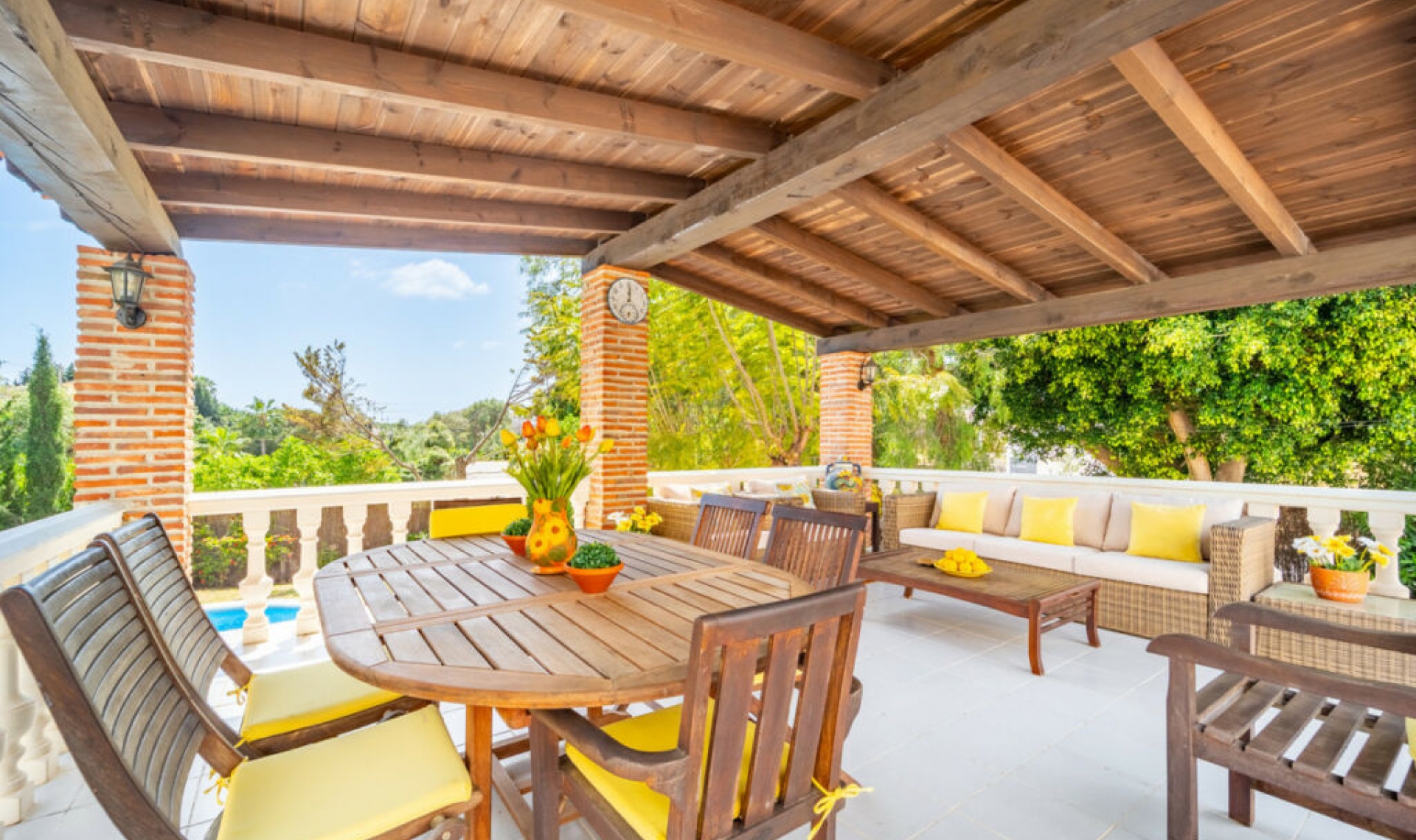 Resale - House -
El Rosario