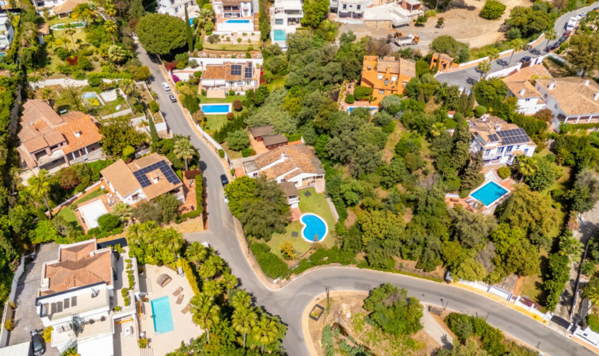 Resale - House -
El Rosario