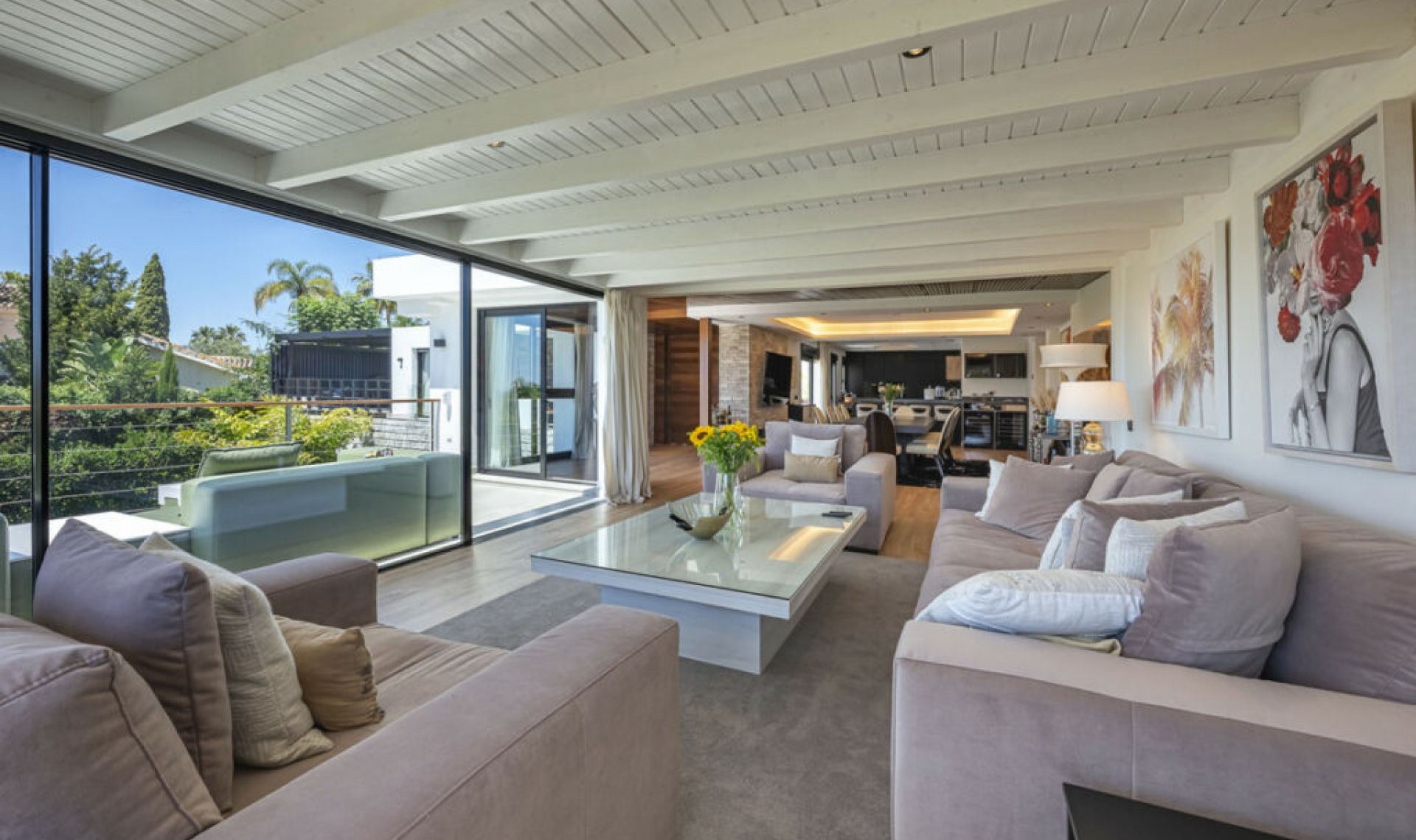 Resale - House -
El Rosario