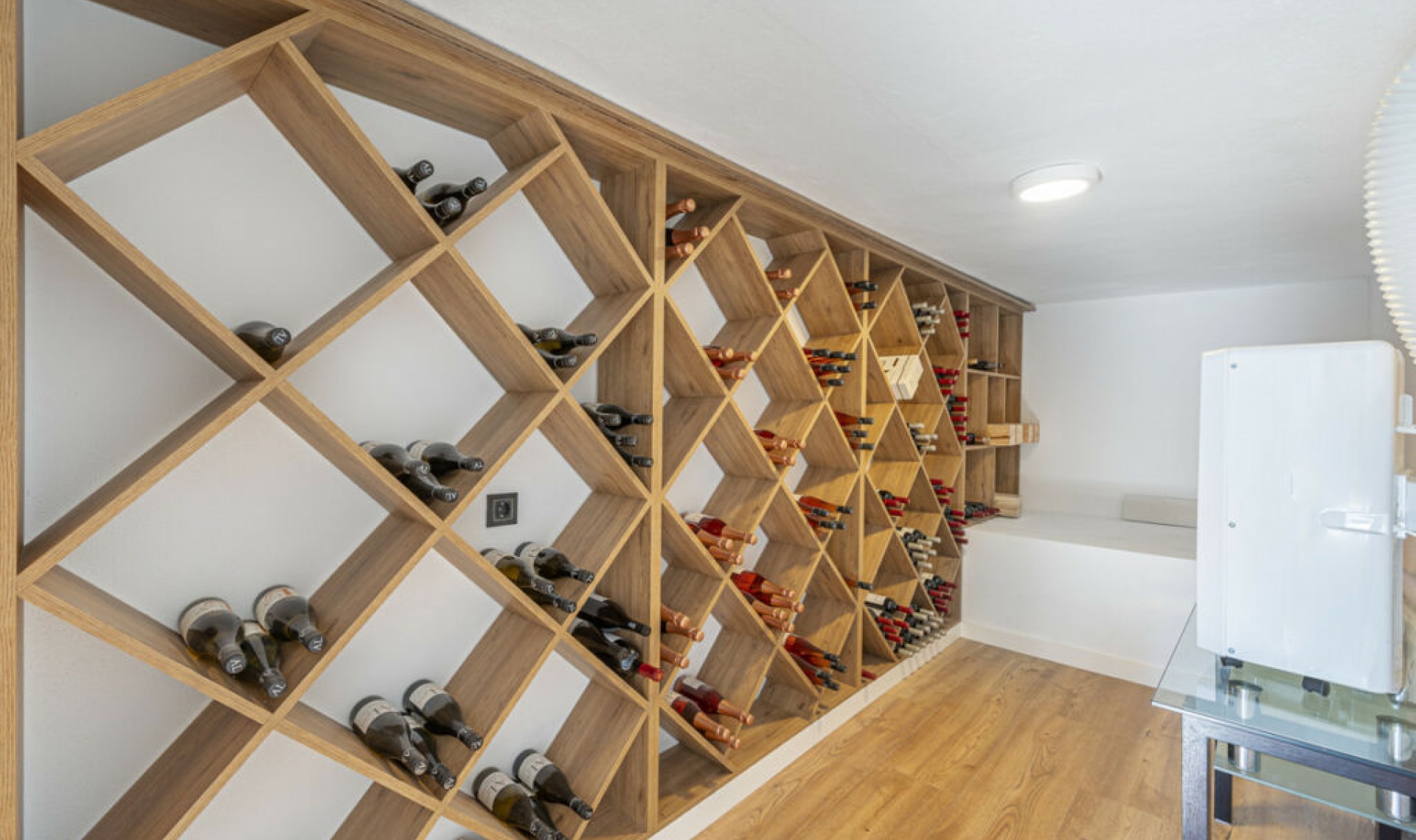 Resale - House -
El Rosario