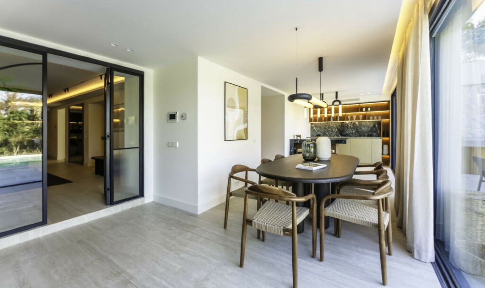 Resale - House -
El Rosario