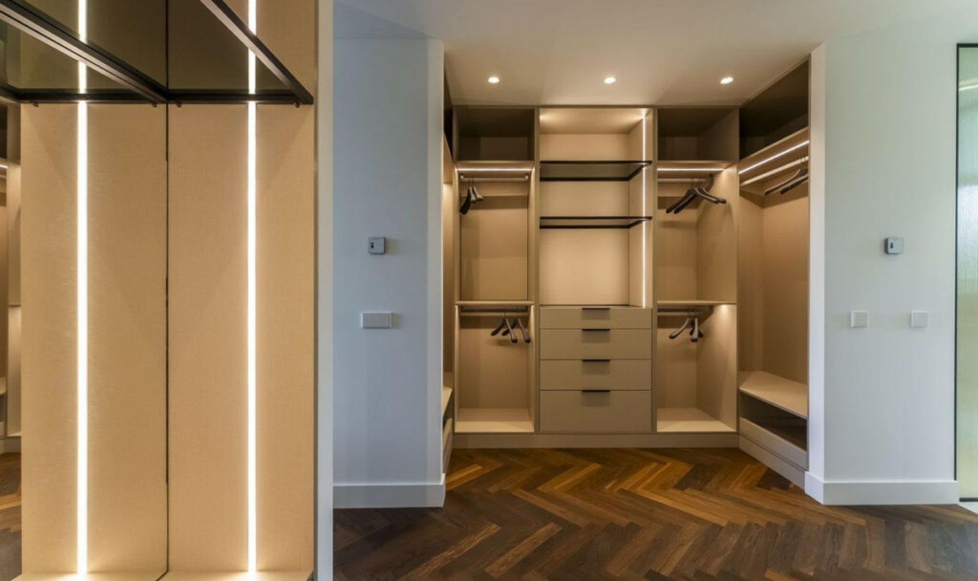 Resale - House -
El Rosario