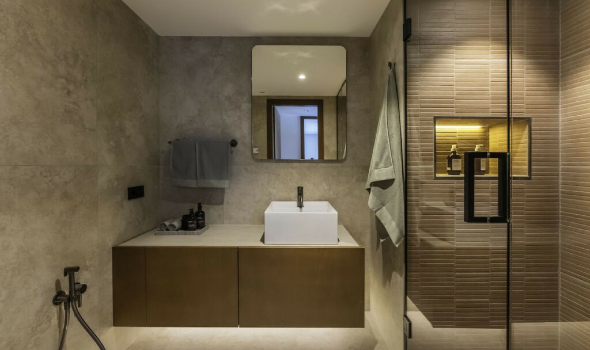 Resale - House -
El Rosario