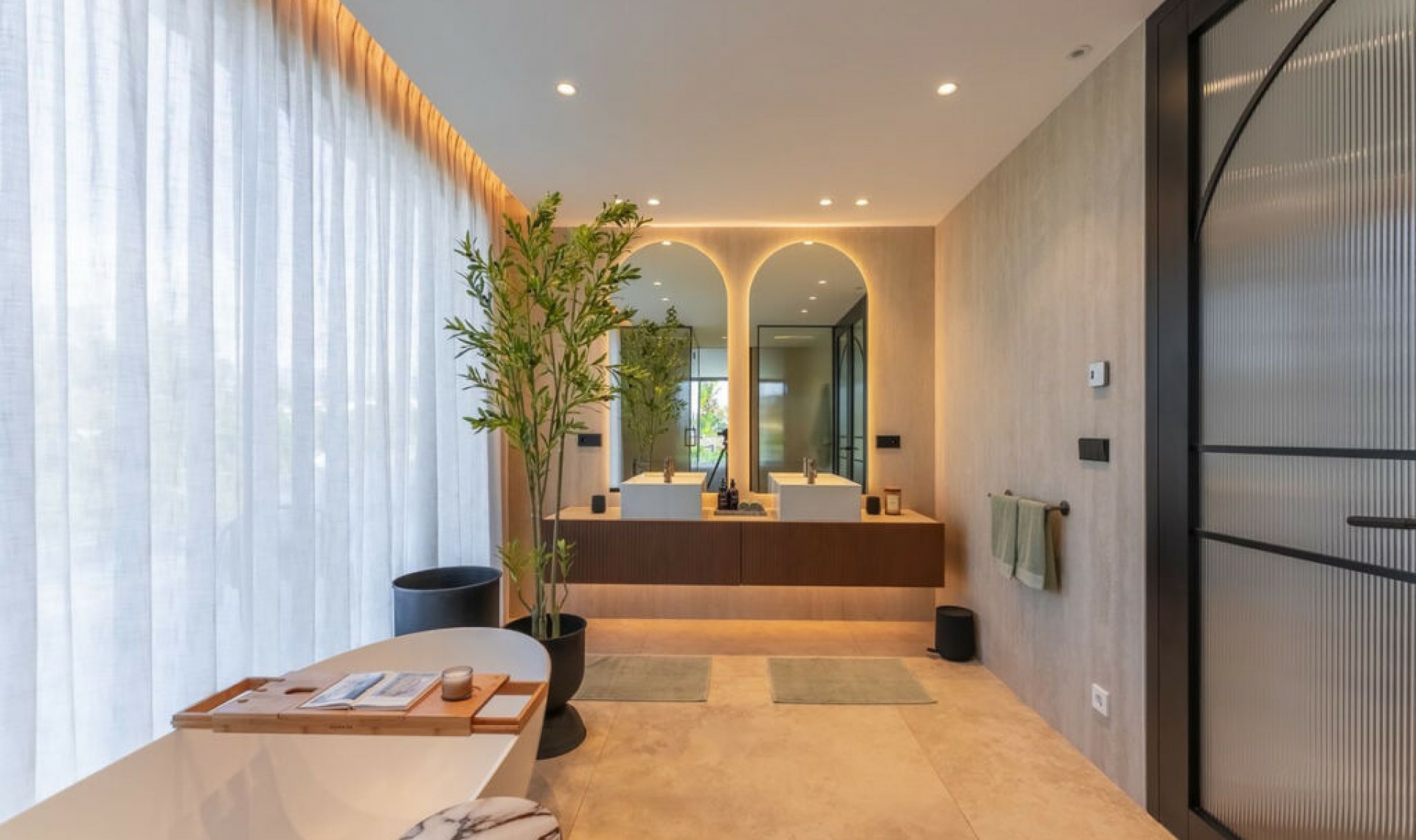 Resale - House -
El Rosario