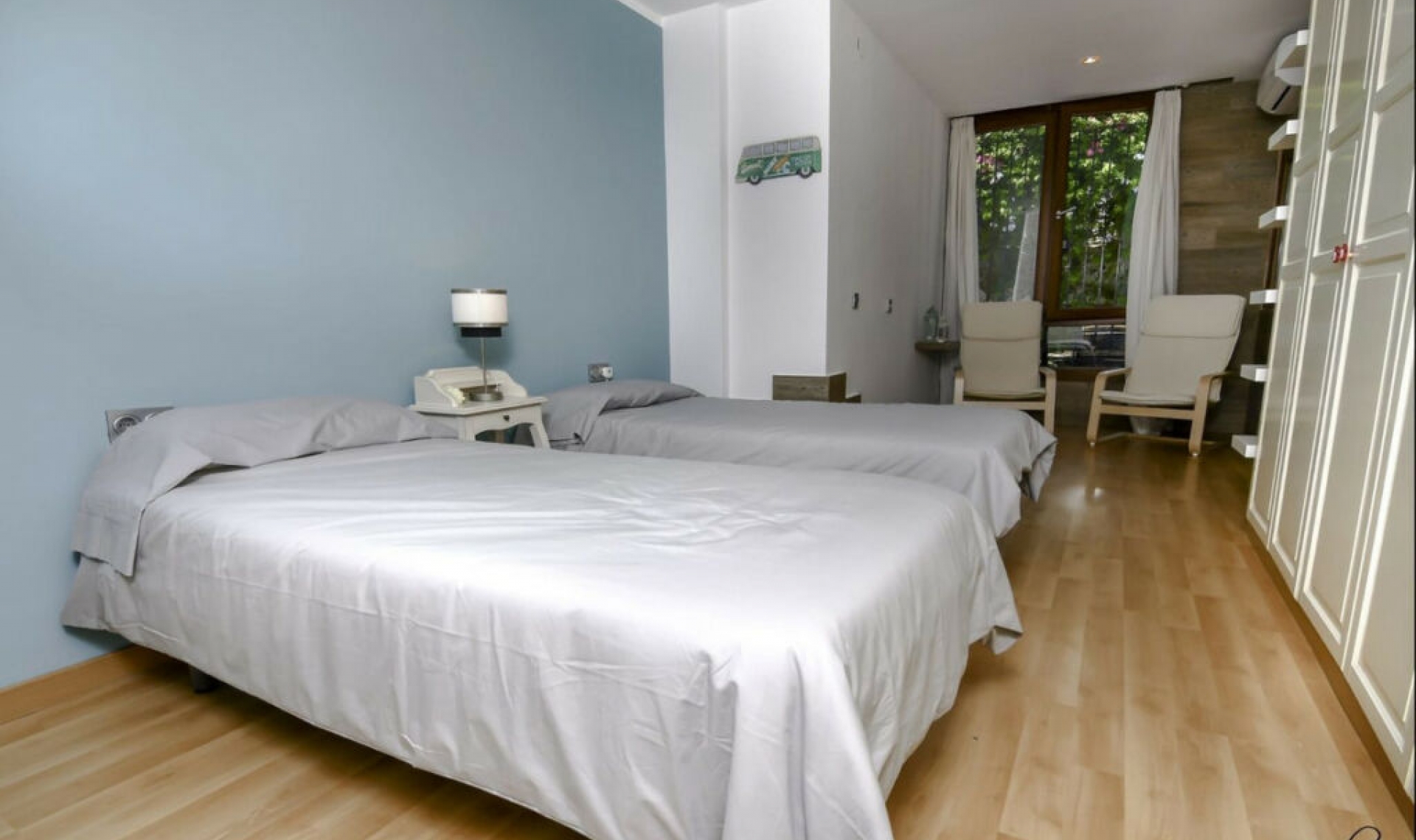 Resale - House -
El Rosario