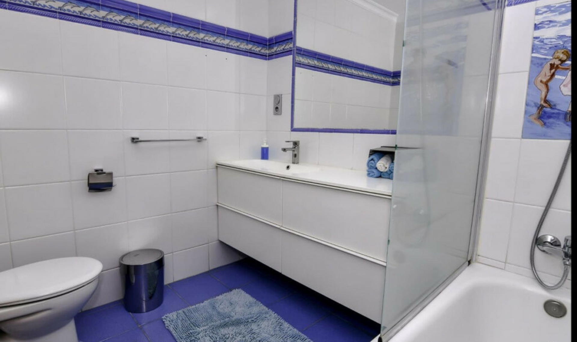 Resale - House -
El Rosario