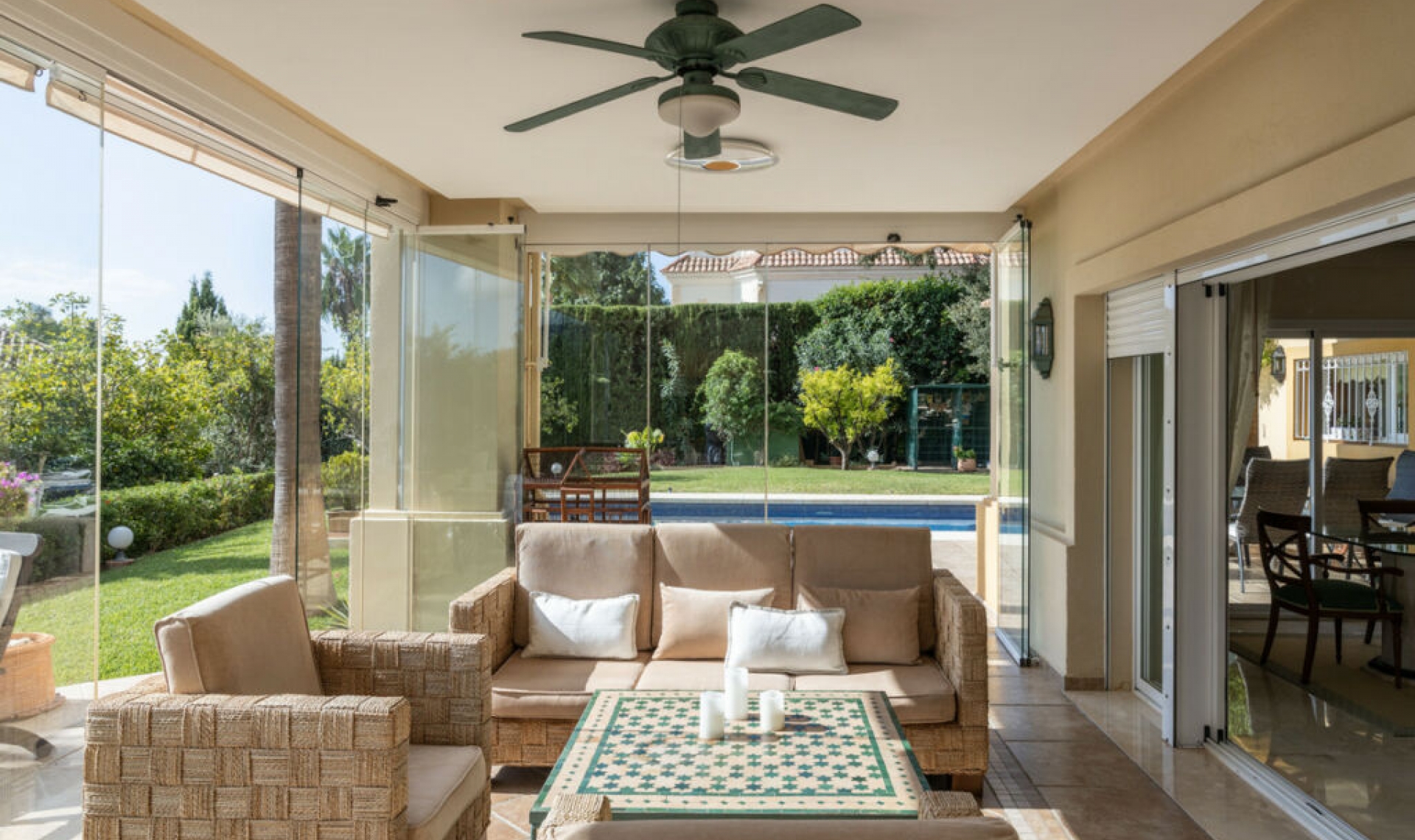 Resale - House -
El Rosario