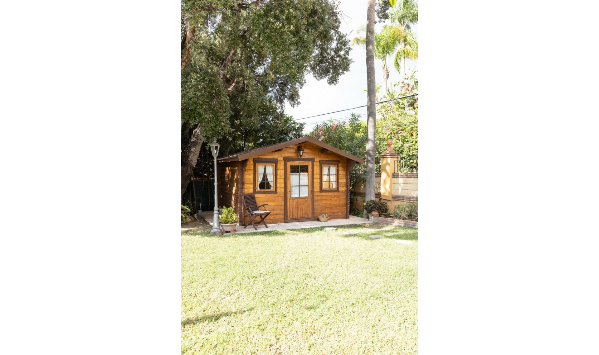 Resale - House -
El Rosario