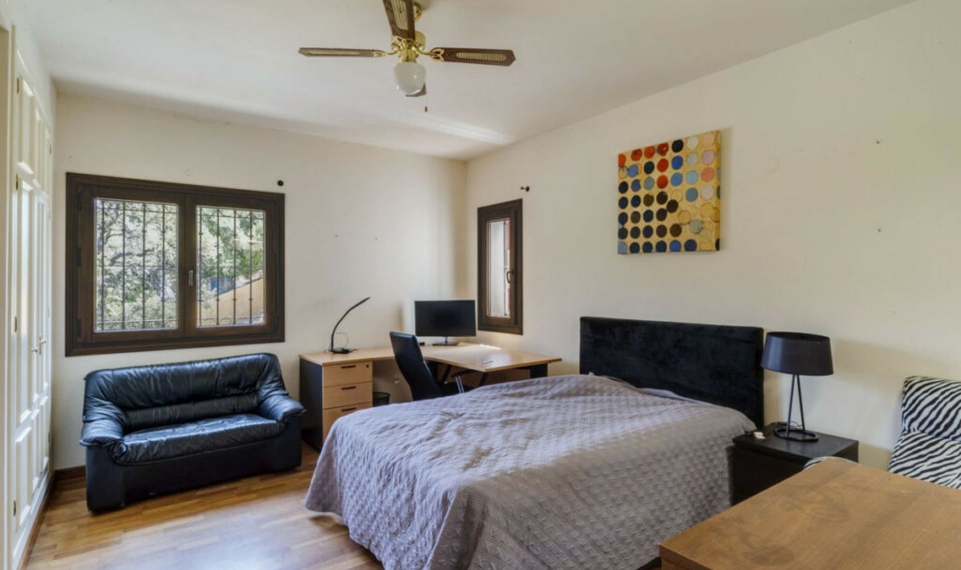 Resale - House -
El Rosario