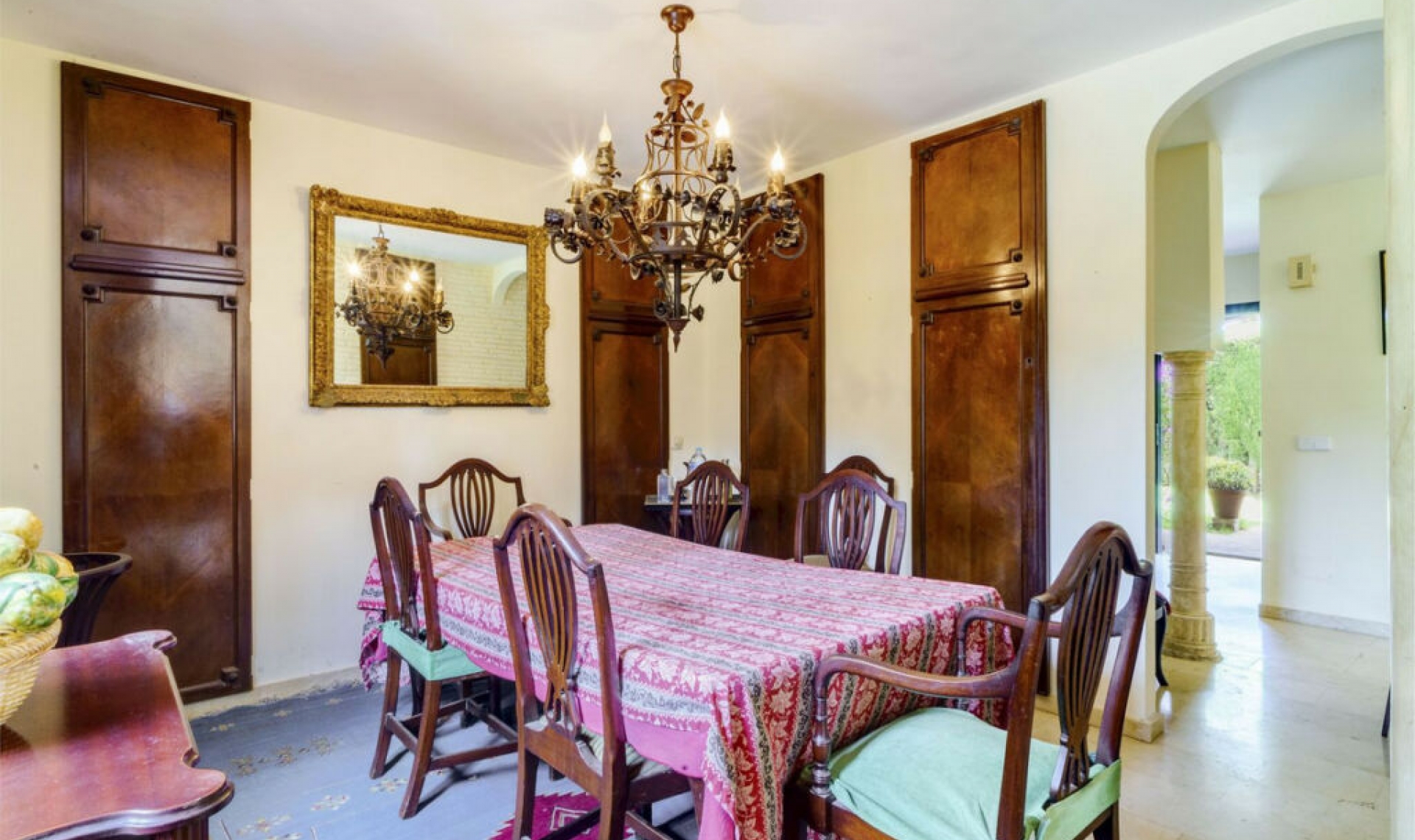 Resale - House -
El Rosario