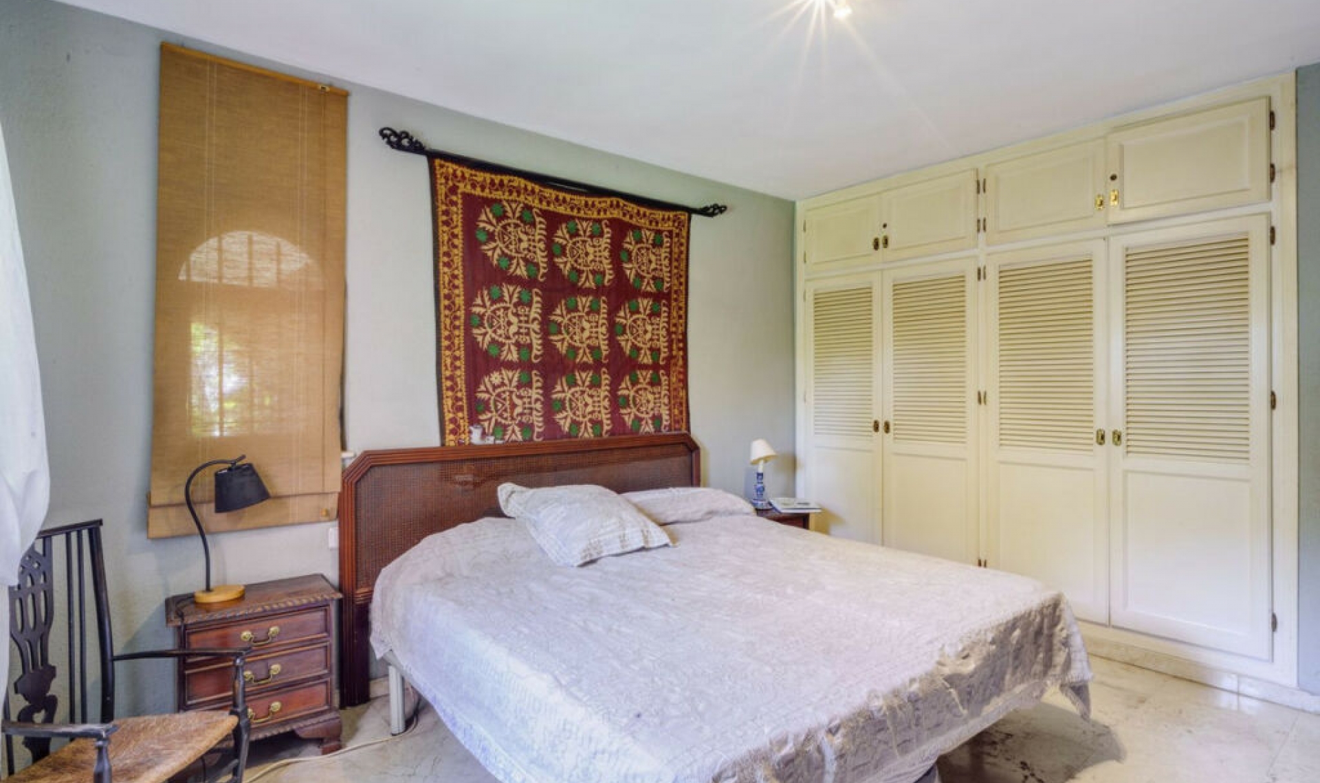 Resale - House -
El Rosario