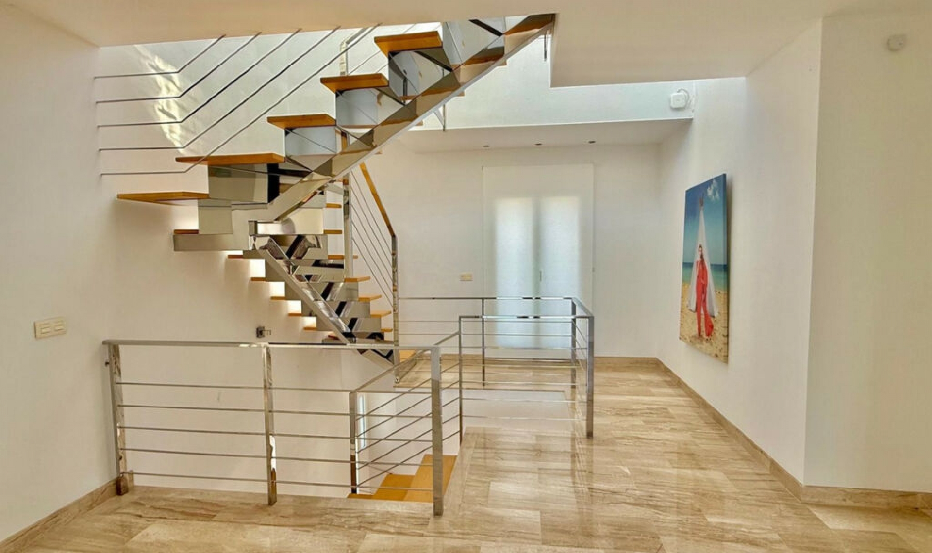 Resale - House -
El Rosario